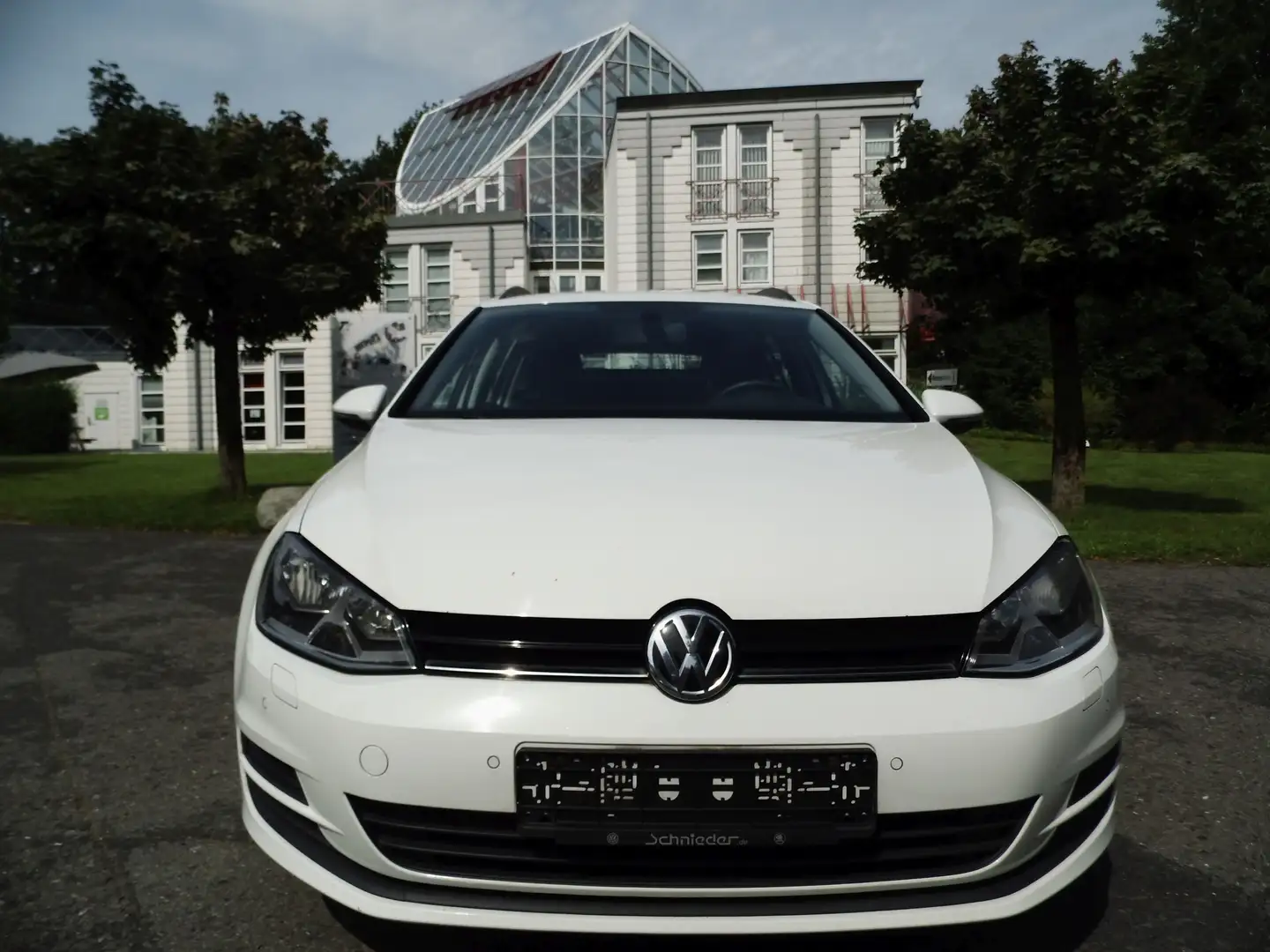 Volkswagen Golf Variant 1.6 BMT TDI Navi 2-Zonen-Klimaaut PDC SHZ Tempomat Weiß - 2