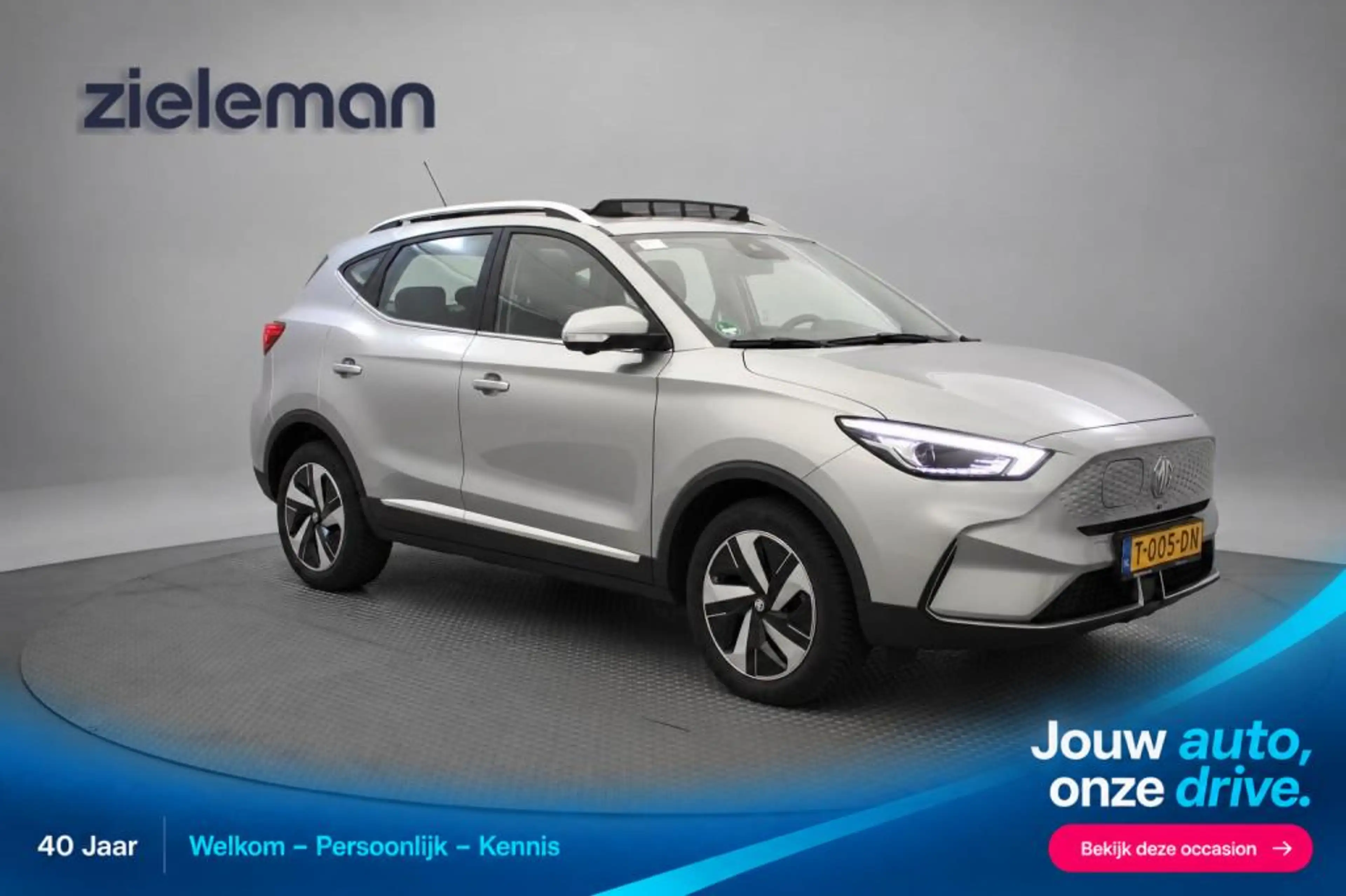 MG ZS Long Range Luxury 70 kWh - Panorama, Carplay, Came
