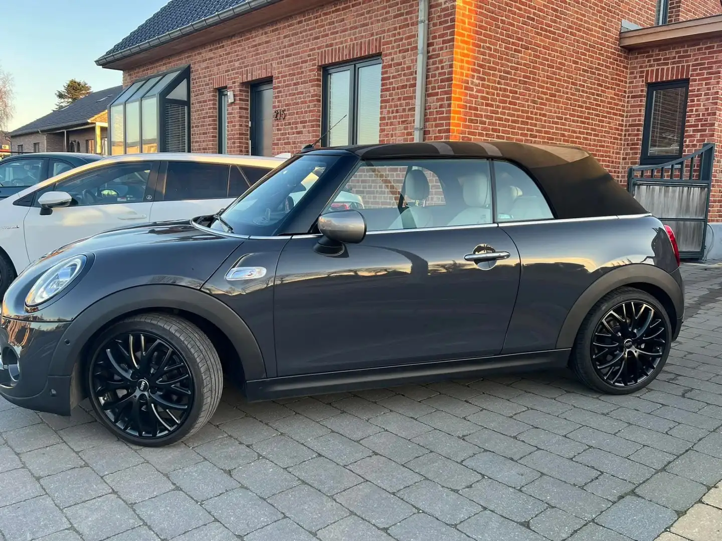 MINI Cooper S Cabrio Mini Cooper S Cabrio Aut. Gris - 2