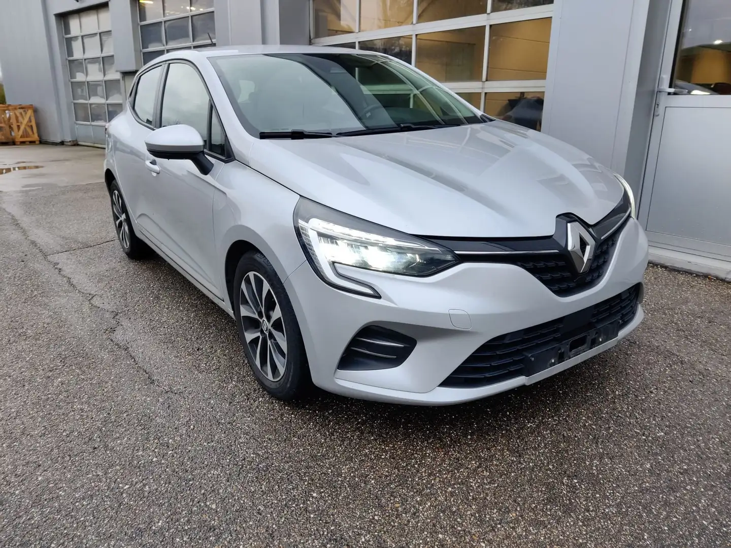 Renault Clio Automaat, Carplay, LED, Cruise, Bluetooth,.. + Ga Argent - 1