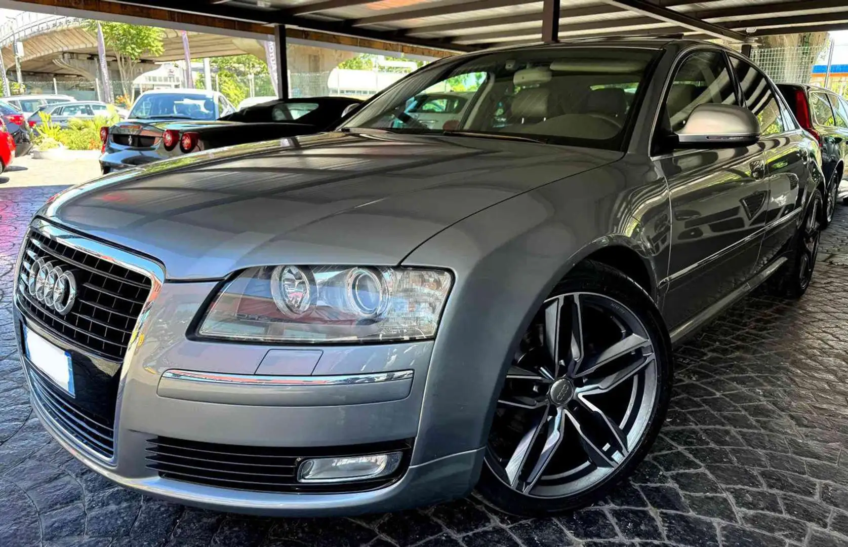 Audi A8 CERCHI DA 20 TETTO NAVI PELLE FULL! Grigio - 1
