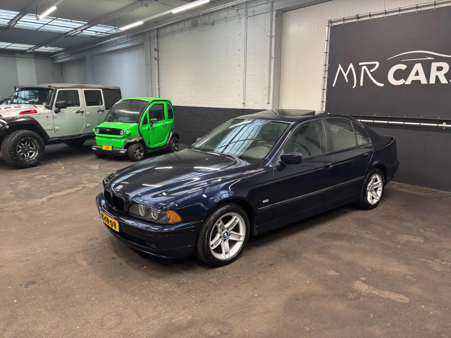 BMW 528 5-serie 528i Executive leder/schuifdak/navi Modrá - 2