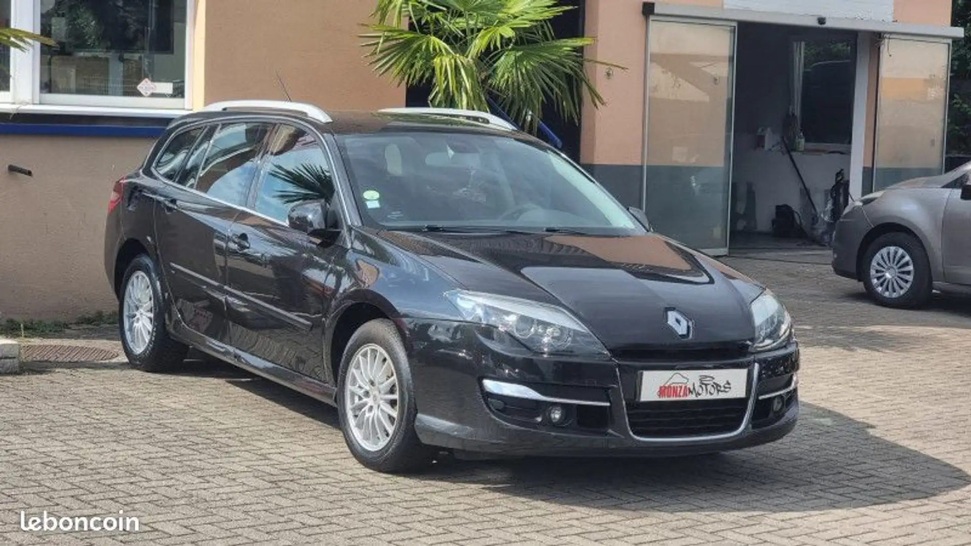 Renault Laguna III ESTATE 2.0 DCI 130CH ENERGY BUSINESS ECO² Černá - 2
