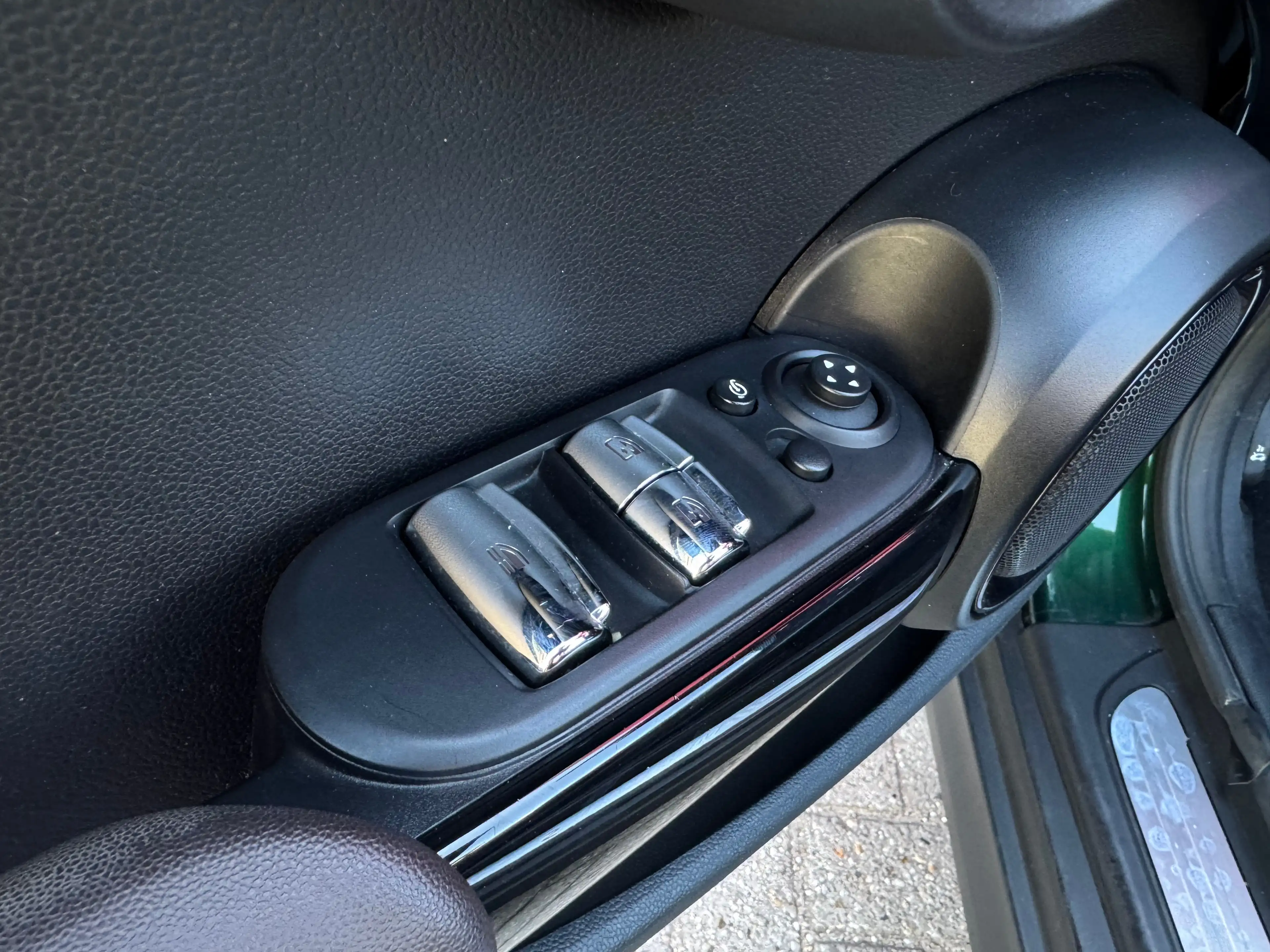 MINI Cooper S Cabrio 2.0 Chili Serious Business — photo 15