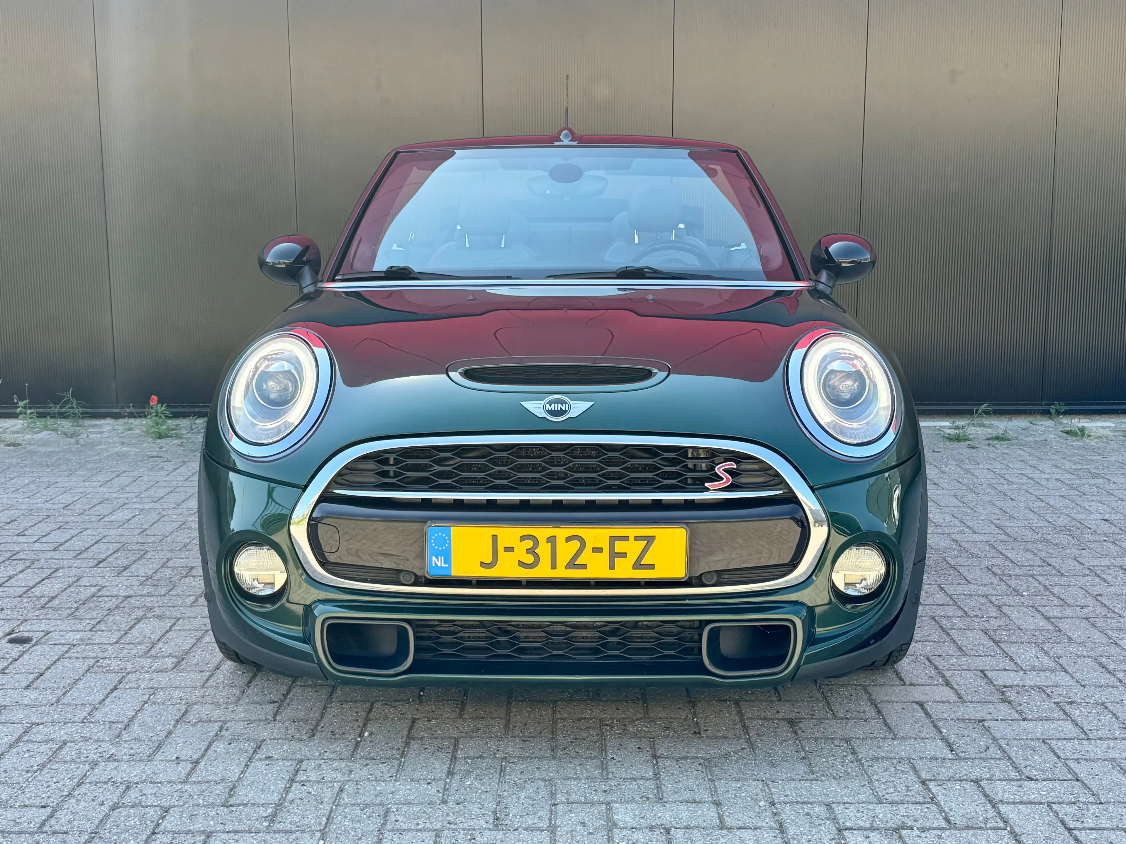 MINI Cooper S Cabrio 2.0 Chili Serious Business — photo 11