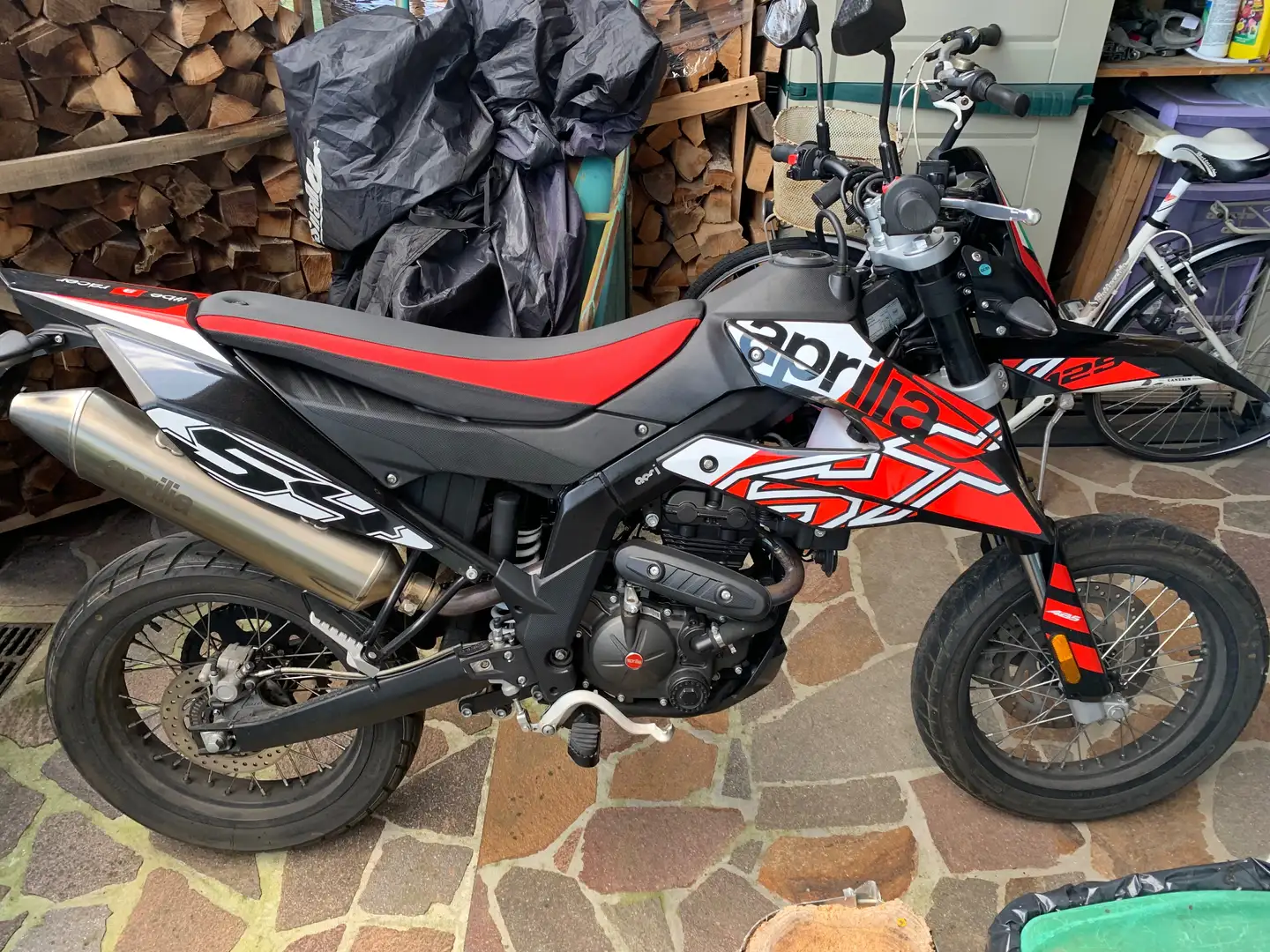 Aprilia SX 125 Nero - 2