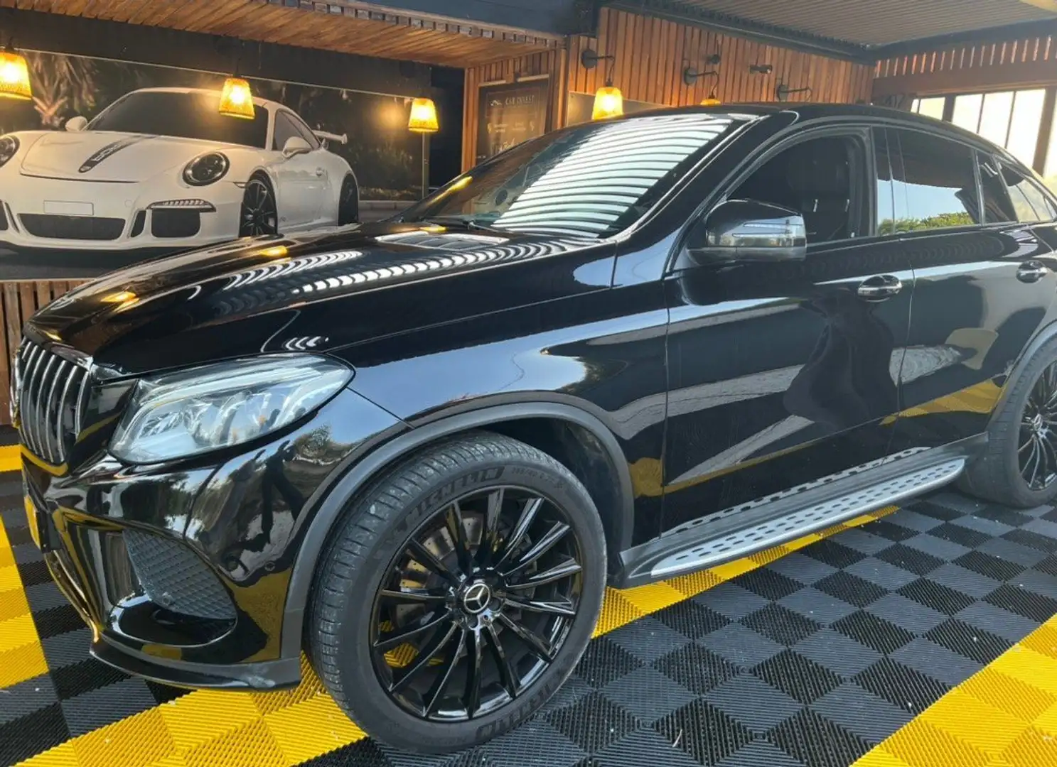 Mercedes-Benz GLE 500 classe 500 4 m serie amg edition affalterbach revi Чорний - 1