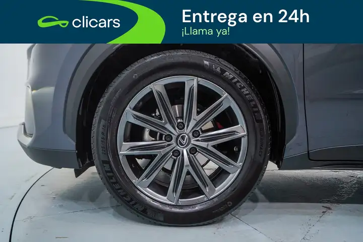 Lexus LBX 2024, foto 11