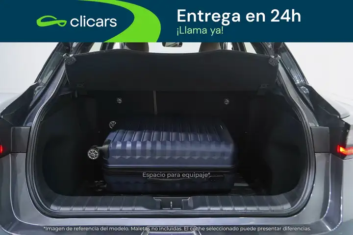 Lexus LBX 2024, foto 17