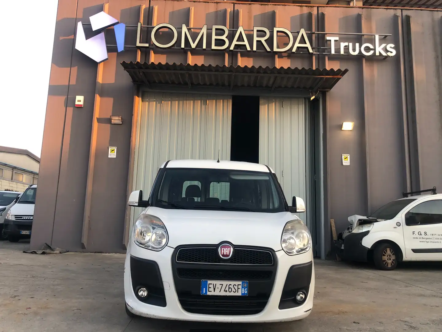 Fiat Doblo 1.6/105MTJ/5 POSTI/2014 Bianco - 2