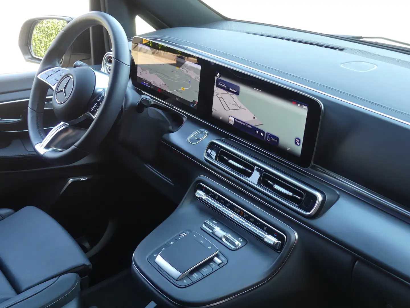 Mercedes-Benz EQV 300 L2 90 KWH AMG Line 7Persoons Leer/LED/Camera Gelb - 2