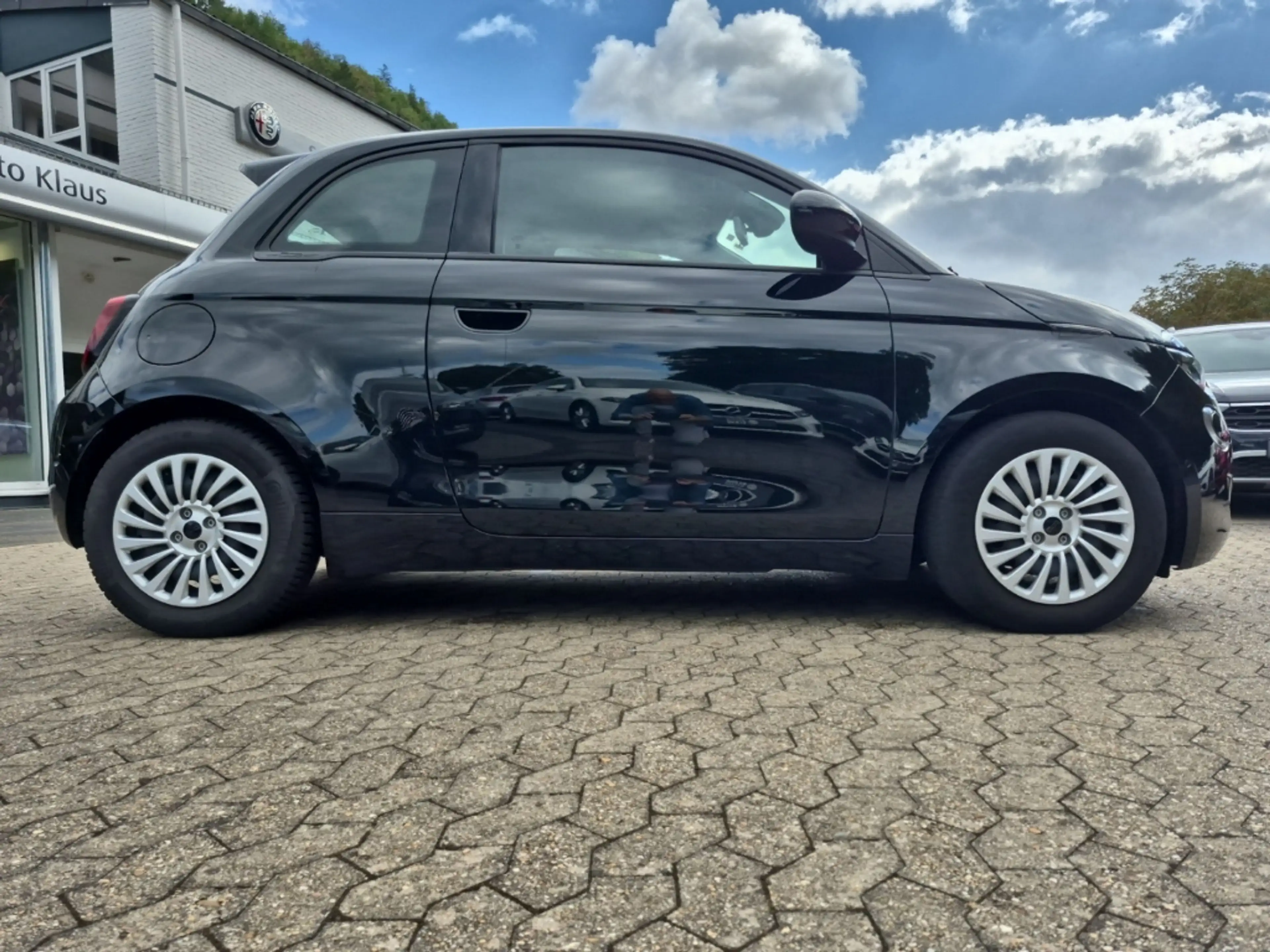 Fiat 500e Kamera Keyless Sitzheizung — photo 4