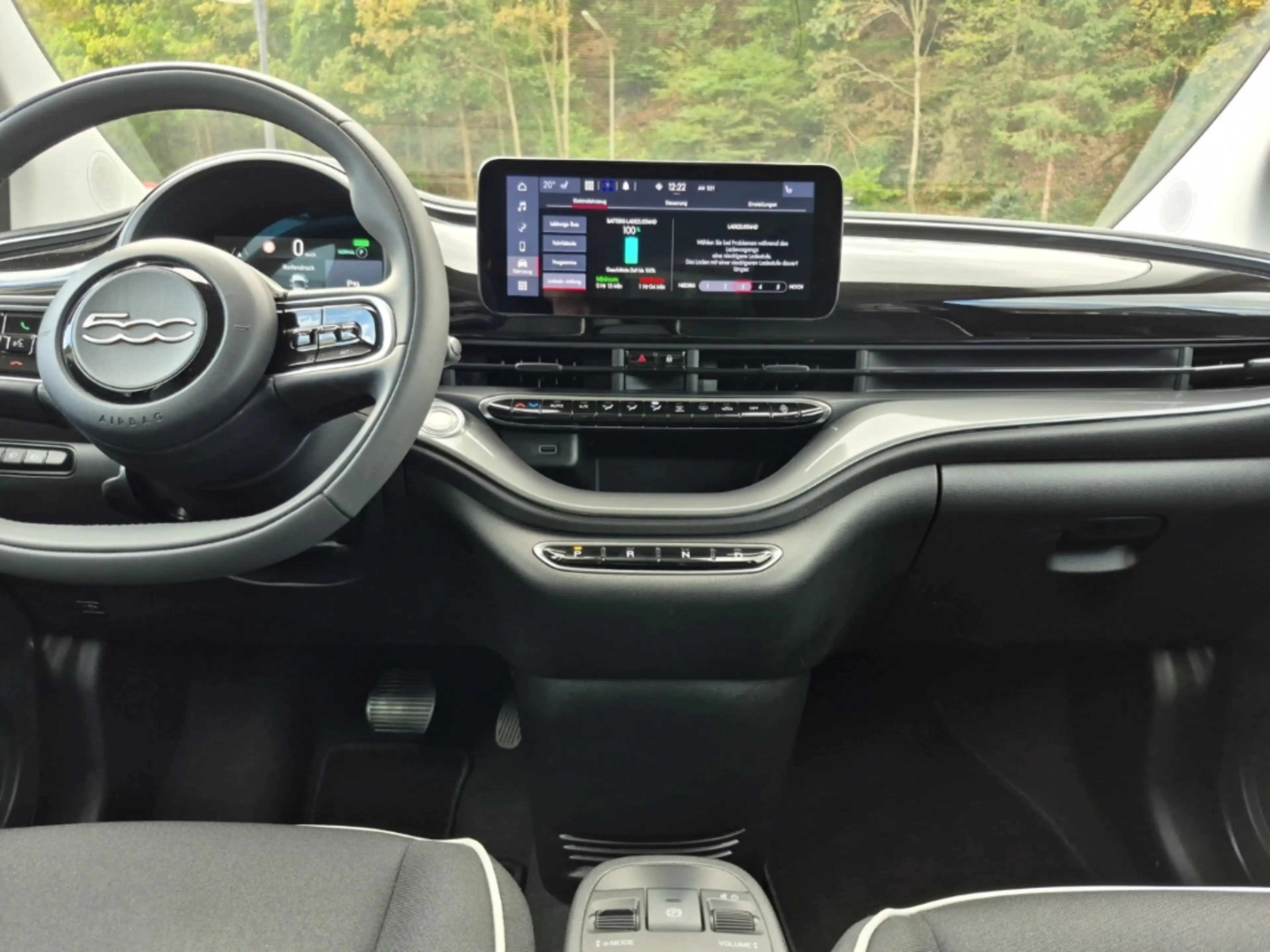 Fiat 500e Kamera Keyless Sitzheizung — photo 11