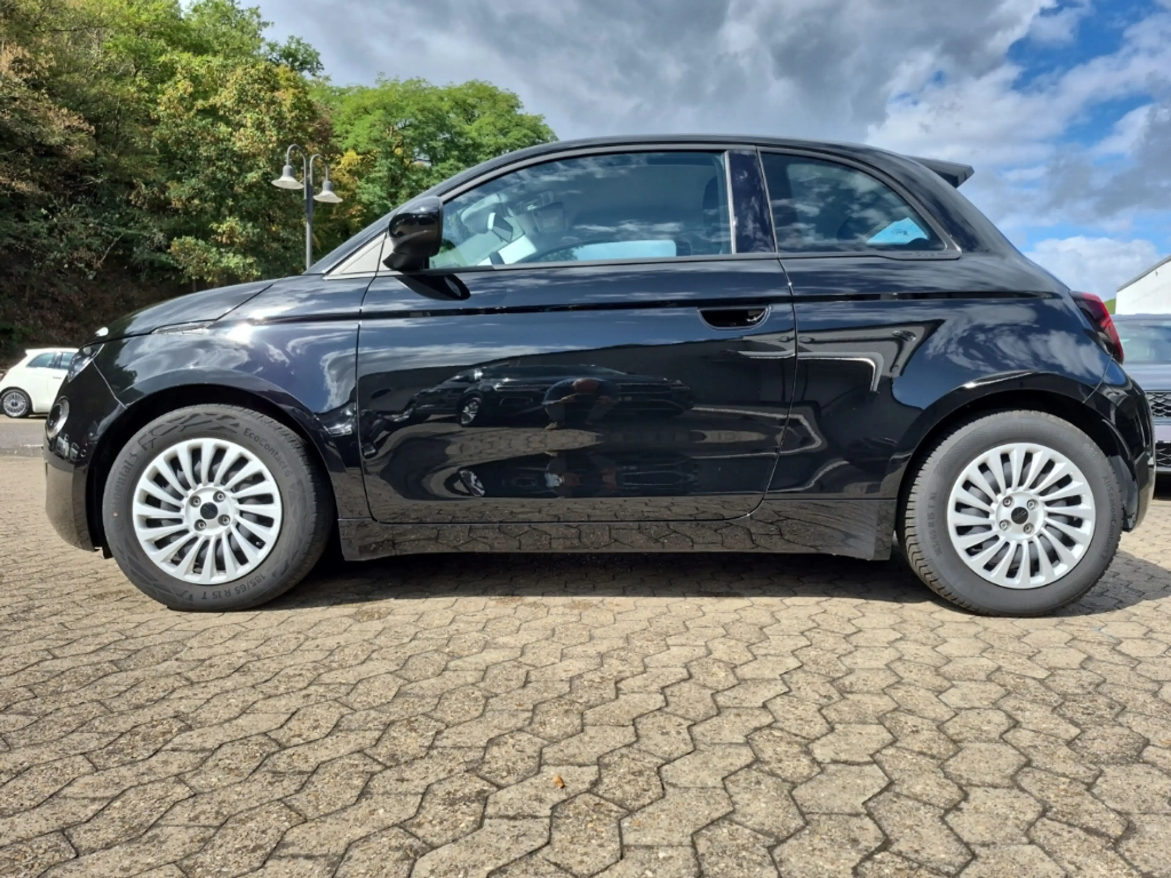 Fiat 500e Kamera Keyless Sitzheizung — photo 2
