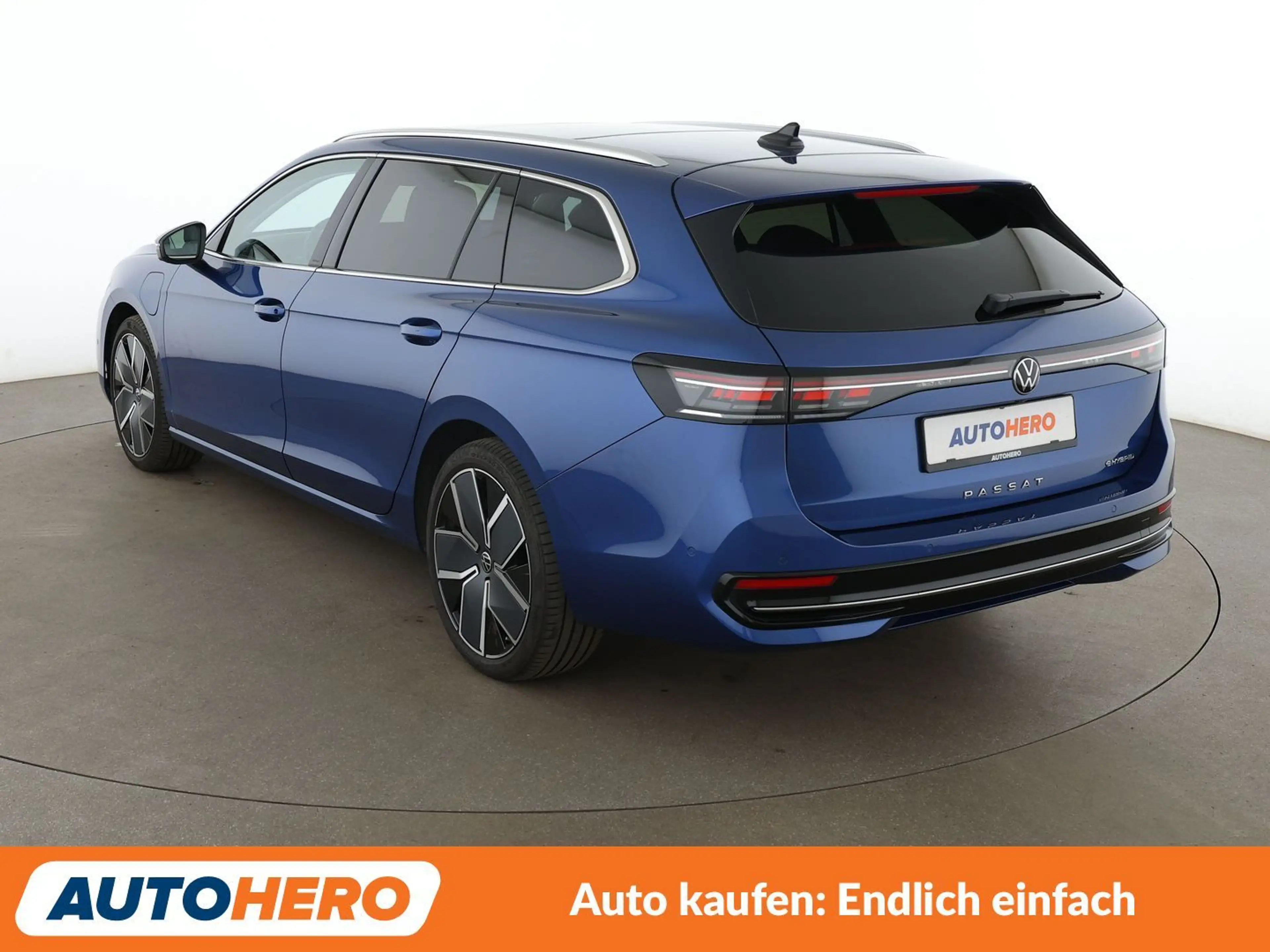 Volkswagen Passat 1.5 TSI eHybrid Elegance Aut.*NAVI*VC*MATRIX*HUD* — photo 4