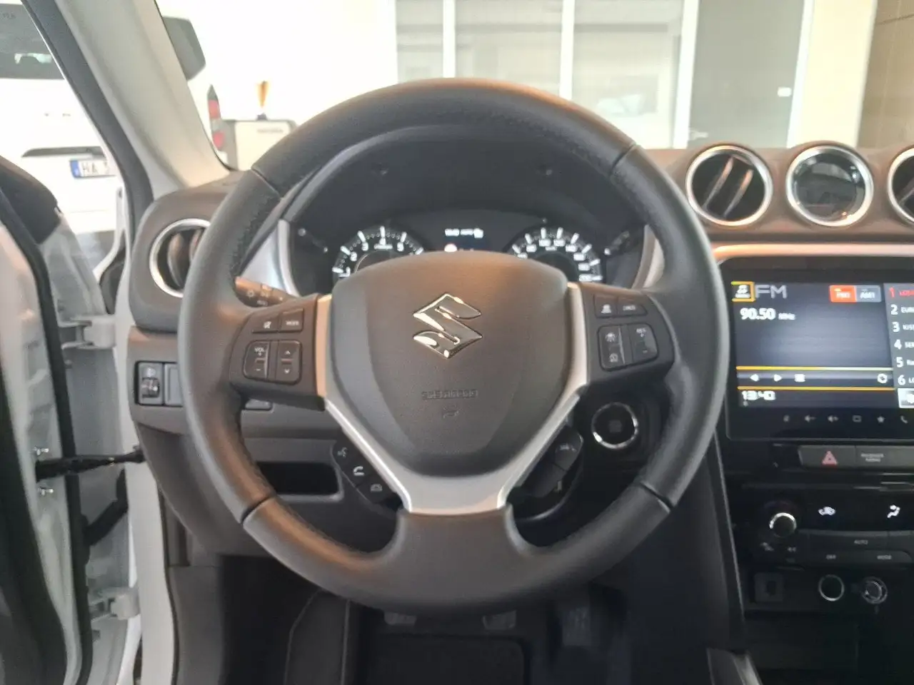 Suzuki Vitara 1.4 Boosterjet hybrid AllGrip Cool+ 15