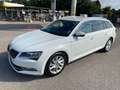 Skoda Superb Superb III 2016 Wagon Wagon 2.0 tdi  150cv dsg Blanco - thumbnail 3
