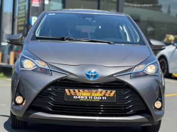 Hybrid 1.5i VVT-i*NAVI*CAMERA*BT*USB*G12M