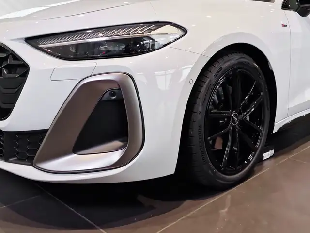 Audi A5 view 6