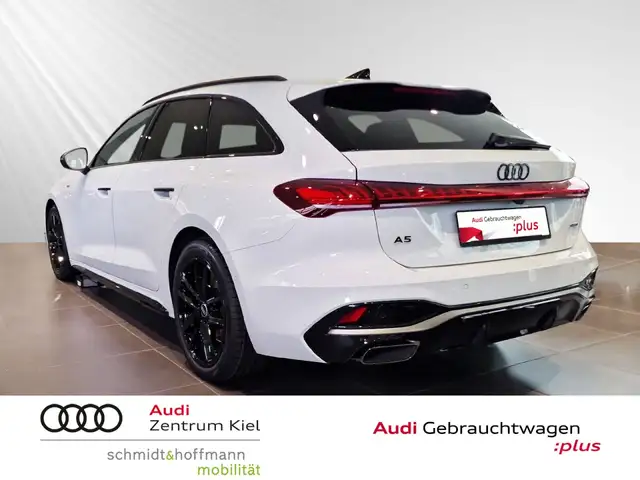 Audi A5 view 4