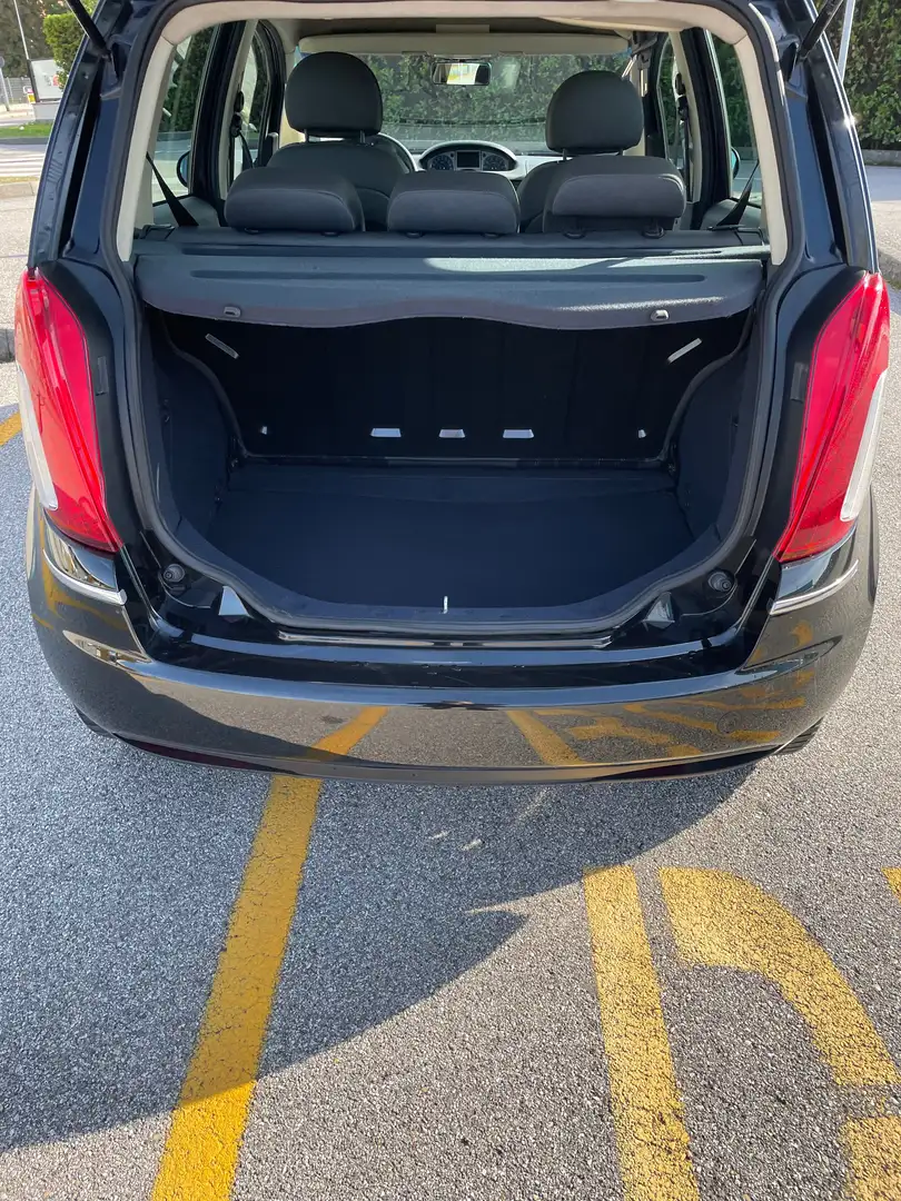 Lancia MUSA Musa II 2011 1.4 16v Diva s Negro - 1