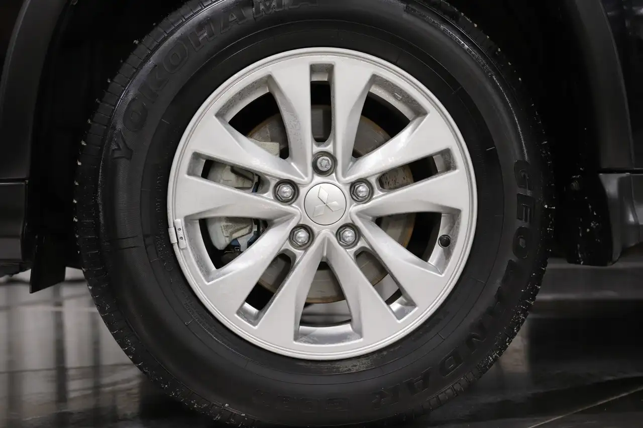 Mitsubishi RVR снимка Mitsubishi RVR