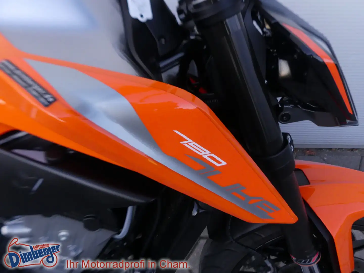 KTM 790 Duke m. Zubehör = wie NEU aus Frauenhand Portocaliu - 2