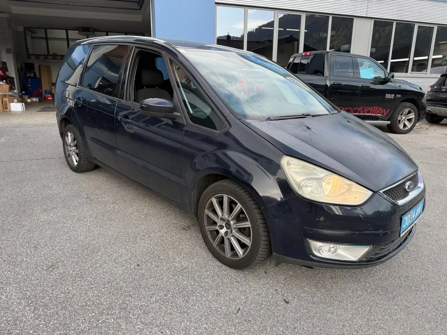 Ford Galaxy Galaxy Trend 2,0 TDCi DPF Aut. Trend Blau - 2