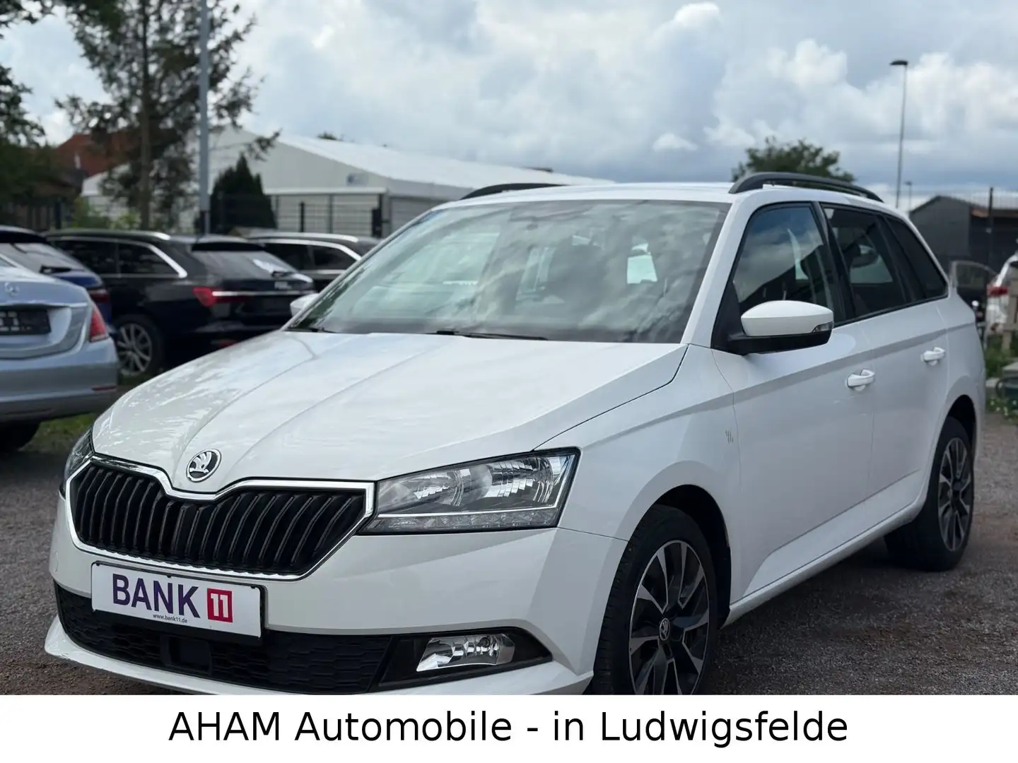 Skoda Fabia Combi Ambition|PDC|APPLECAR|TEMPOMAT|ASS Weiß - 1