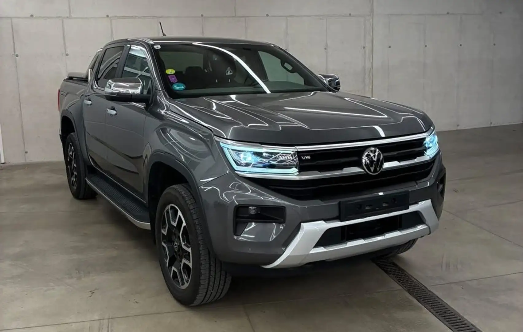 Volkswagen Amarok DoubleCab 3.0 V6 TDI Style 4Motion Aut. Grau - 1