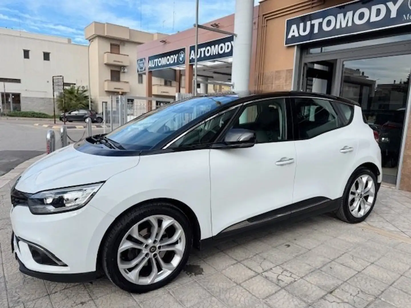 Renault Scenic Scenic IV 2017 1.5 dci SPORT EDITION 2 110cv Bianco - 1