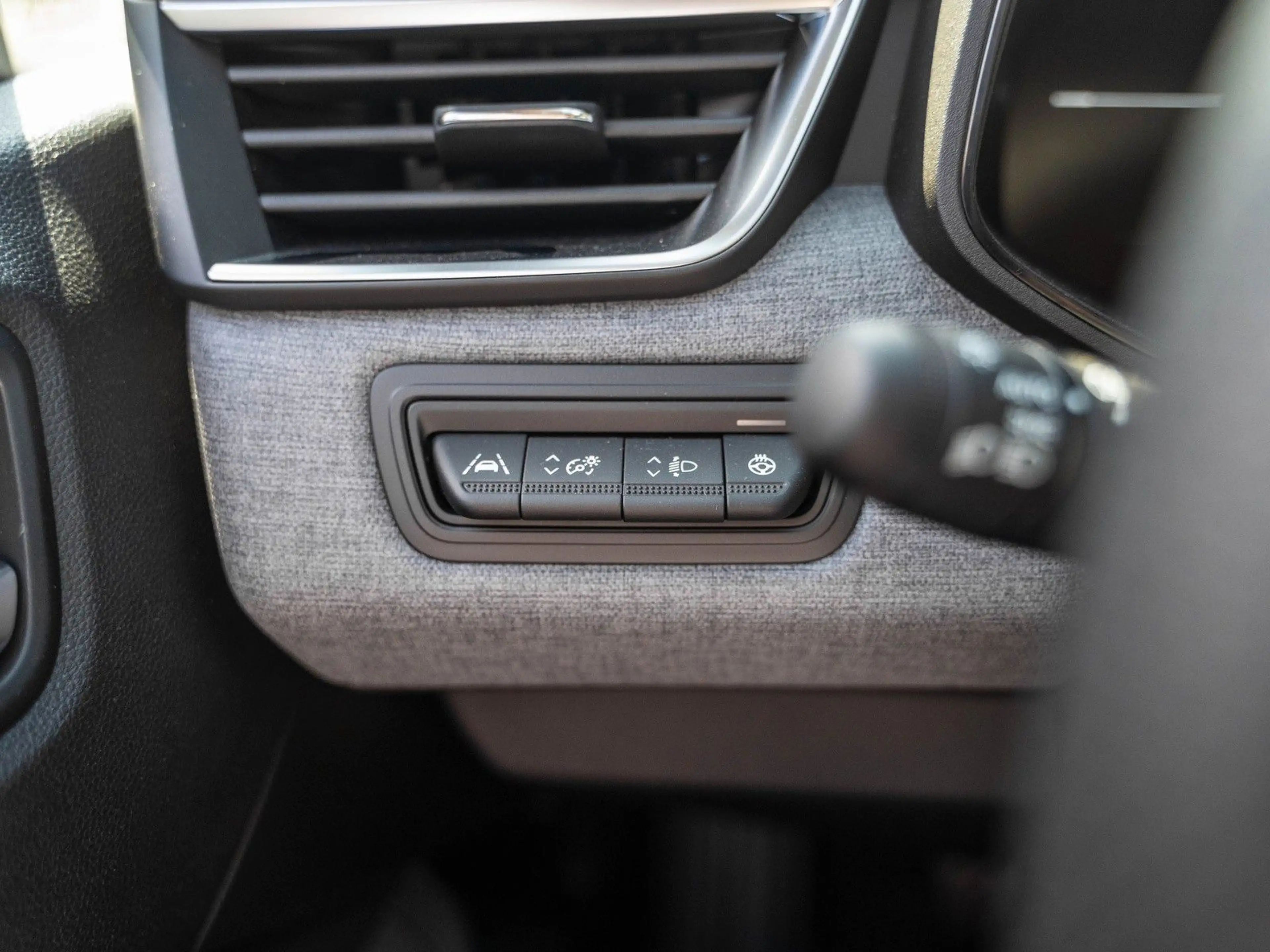 Mitsubishi Colt Plus Kamera/LHz/SHz/CarPlay/Keyless — photo 15
