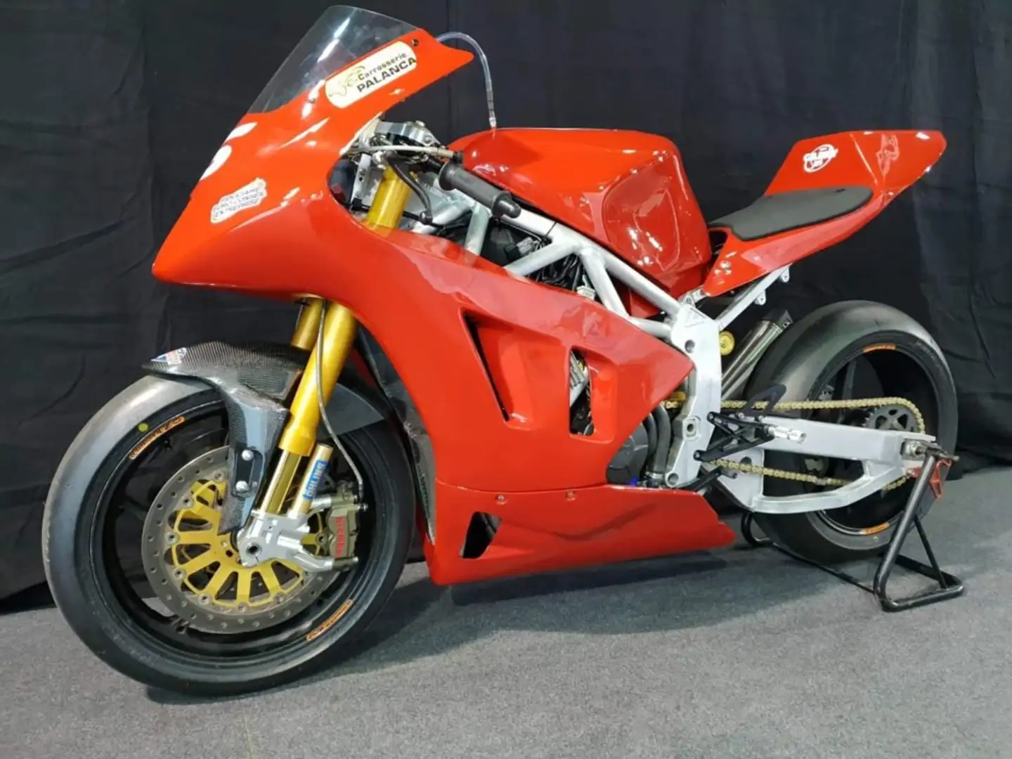 Honda CBR 600 Moto2 MG Compétition Piros - 1