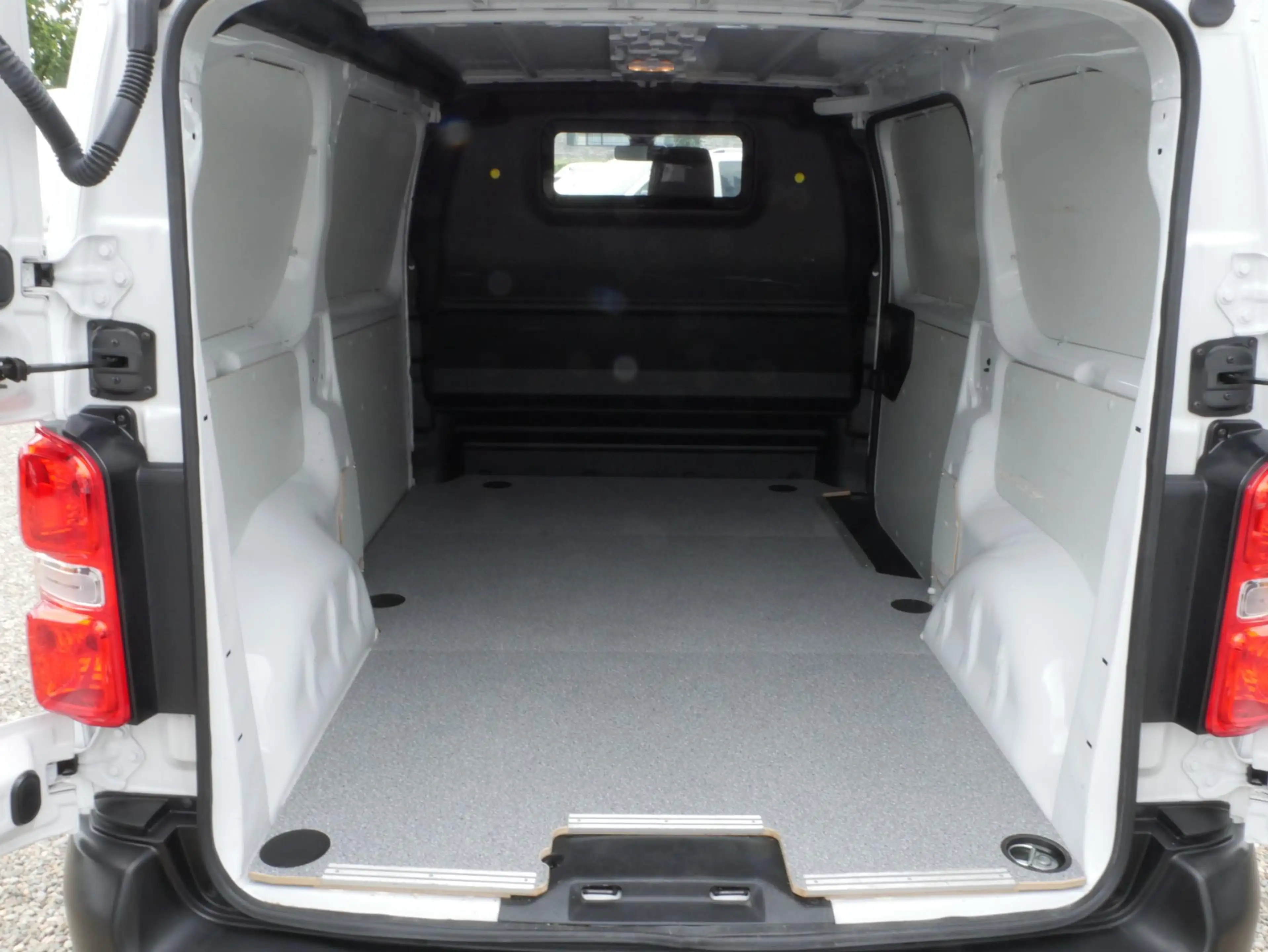 Citroen Jumpy 2.0 BlueHDI 145PK L2 Airco Cruise Camera Trekhaak — photo 11