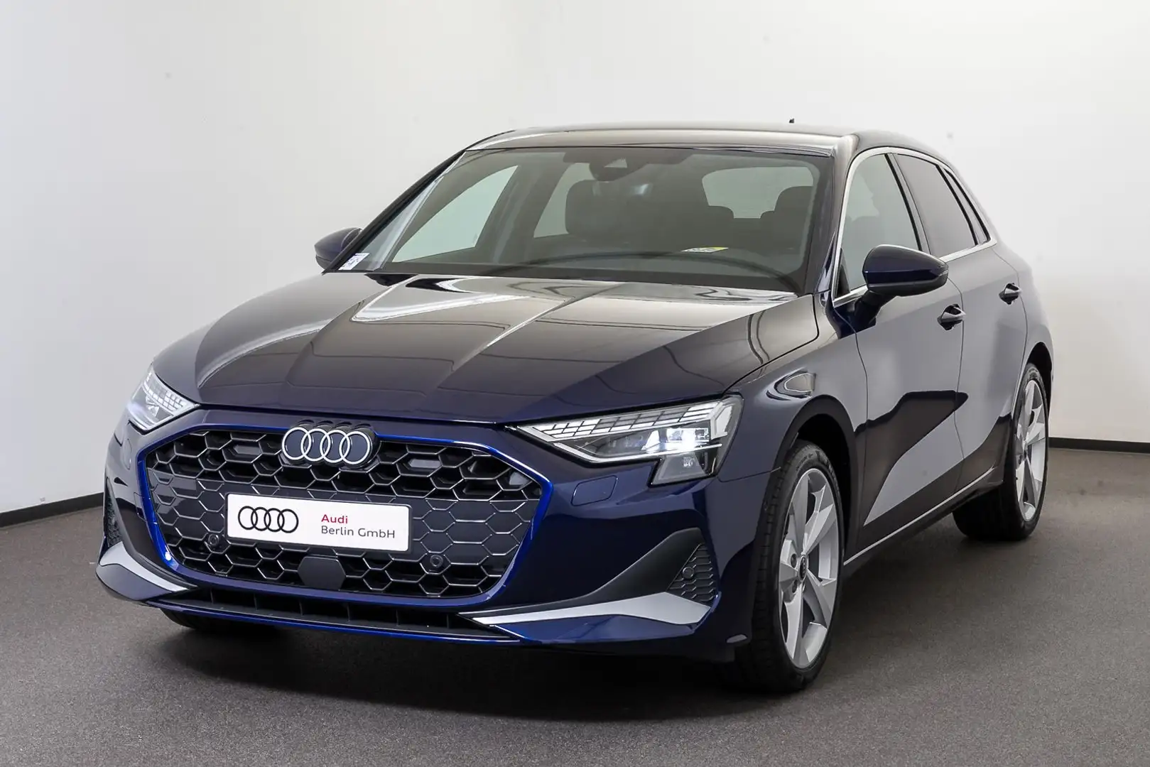 Audi A3 advanced 35 TFSI S tronic Blau - 2