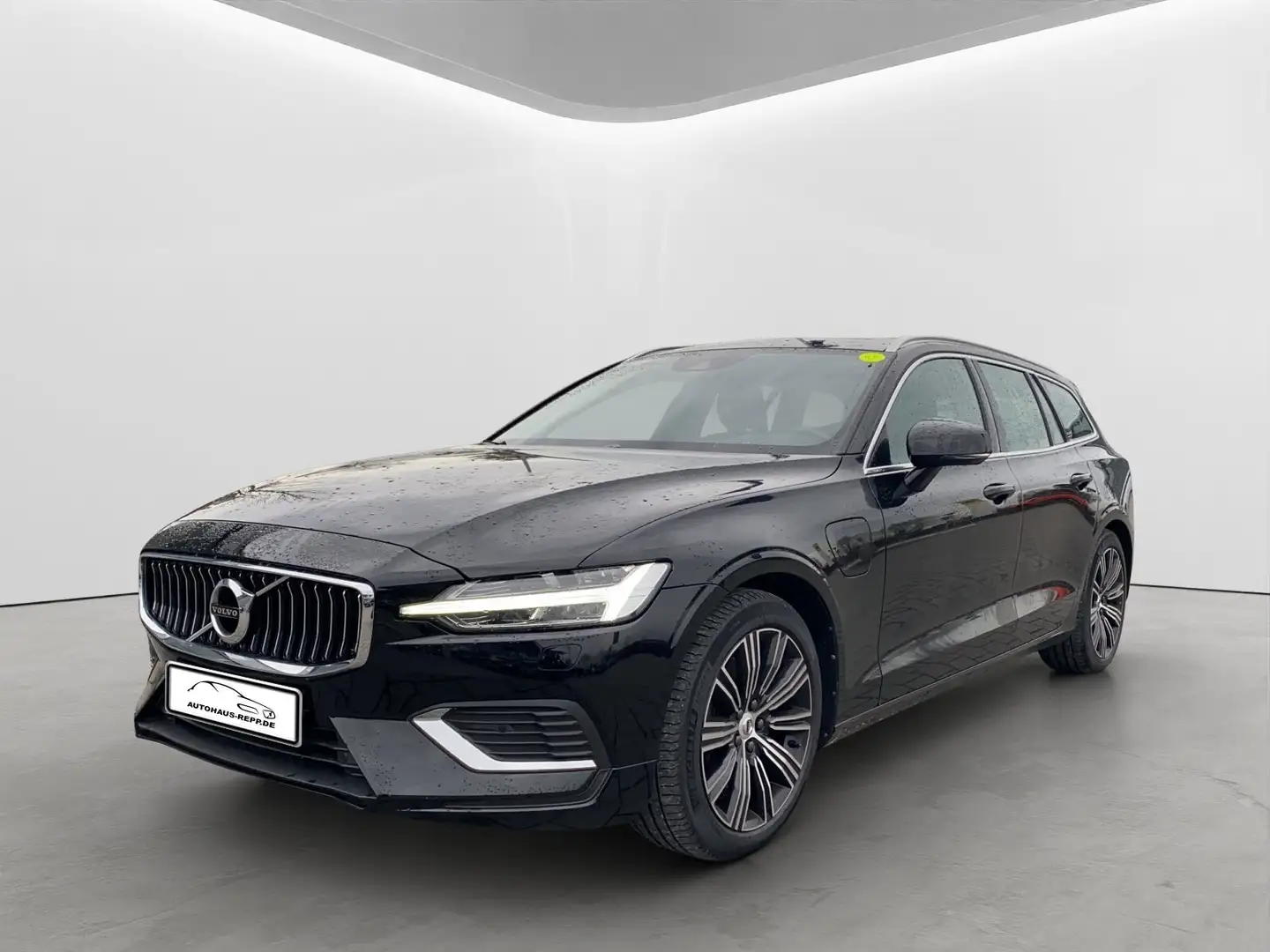 Volvo V60 T6 Plug-In Hybrid AWD Inscription Recharge Schwarz - 2