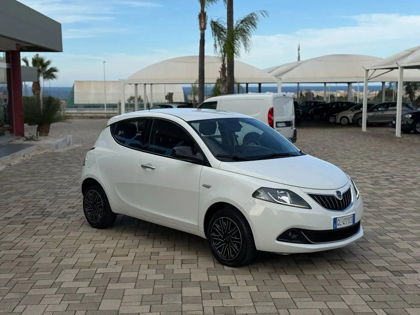 Lancia Ypsilon Ypsilon 1.0 firefly hybrid Gold s Blanc - 2