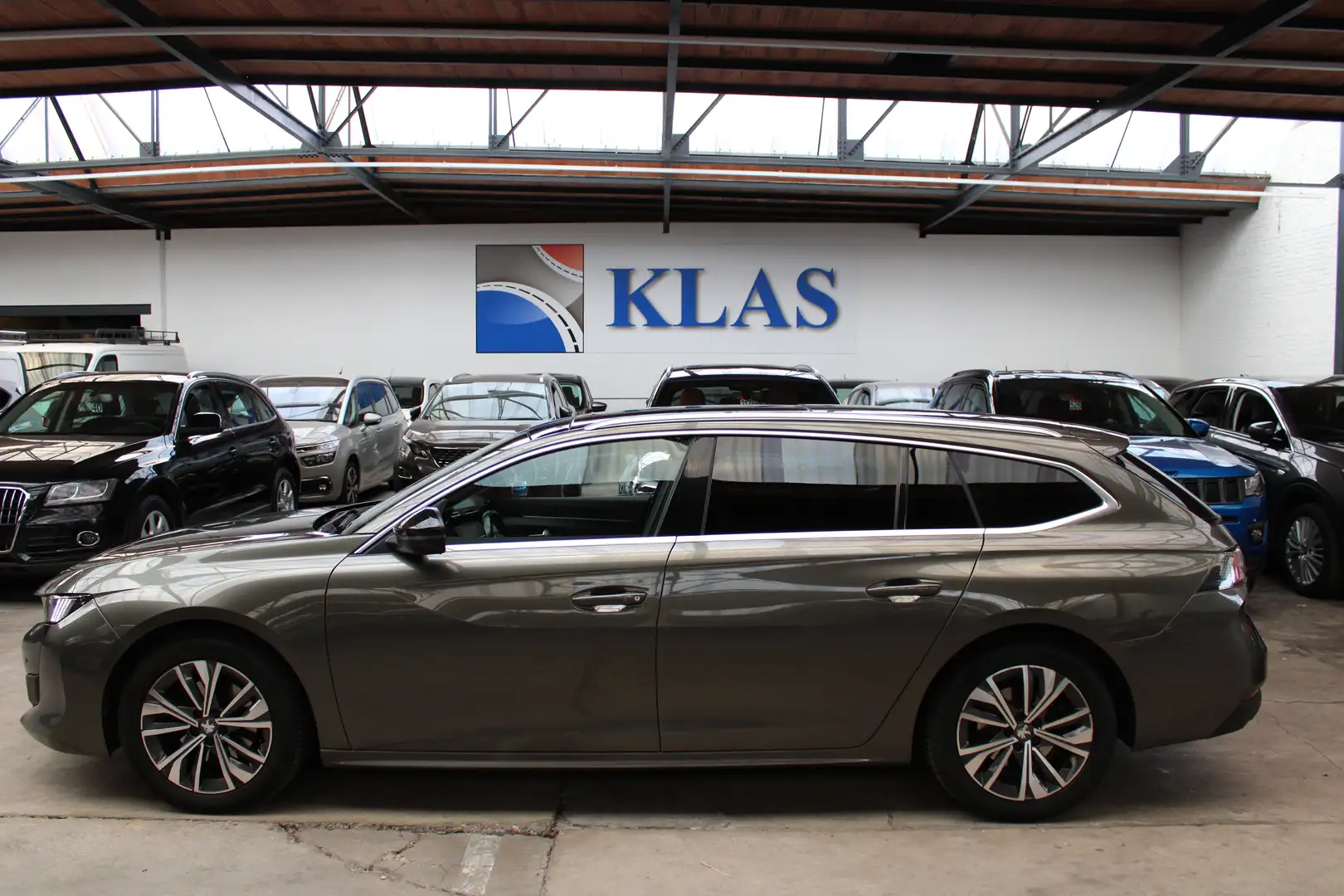 Peugeot 508 508 SW 1.5HDi+BOÎTE AUTO+TOIT PANORAMIQUE Grijs - 2