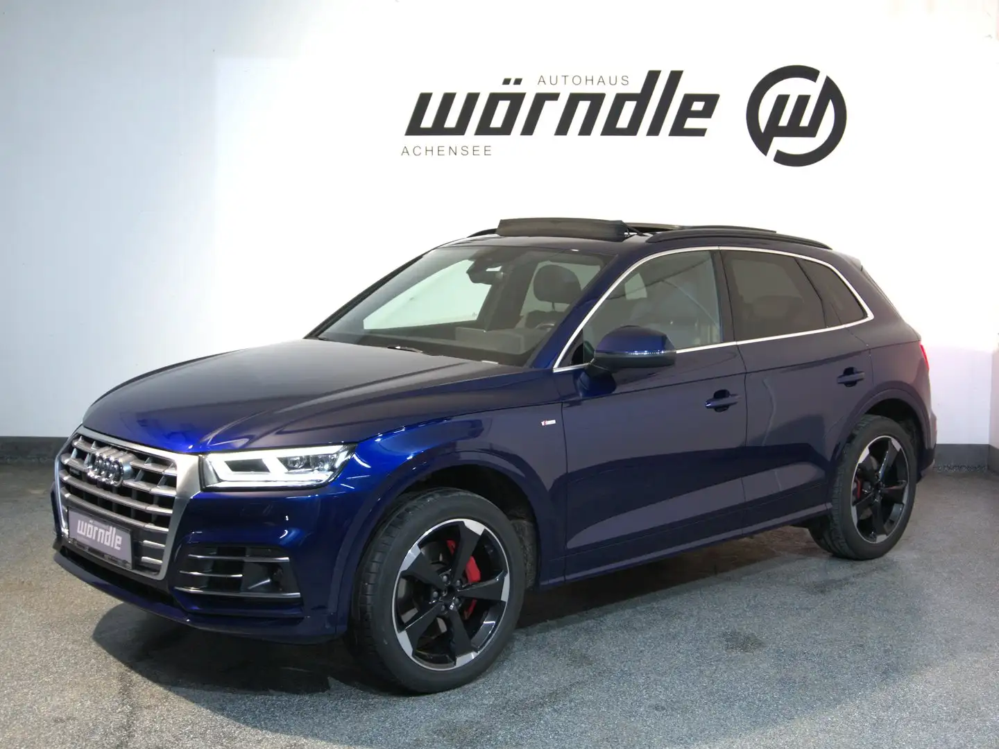 Audi Q5 45 TDI quattro Sport Blau - 1
