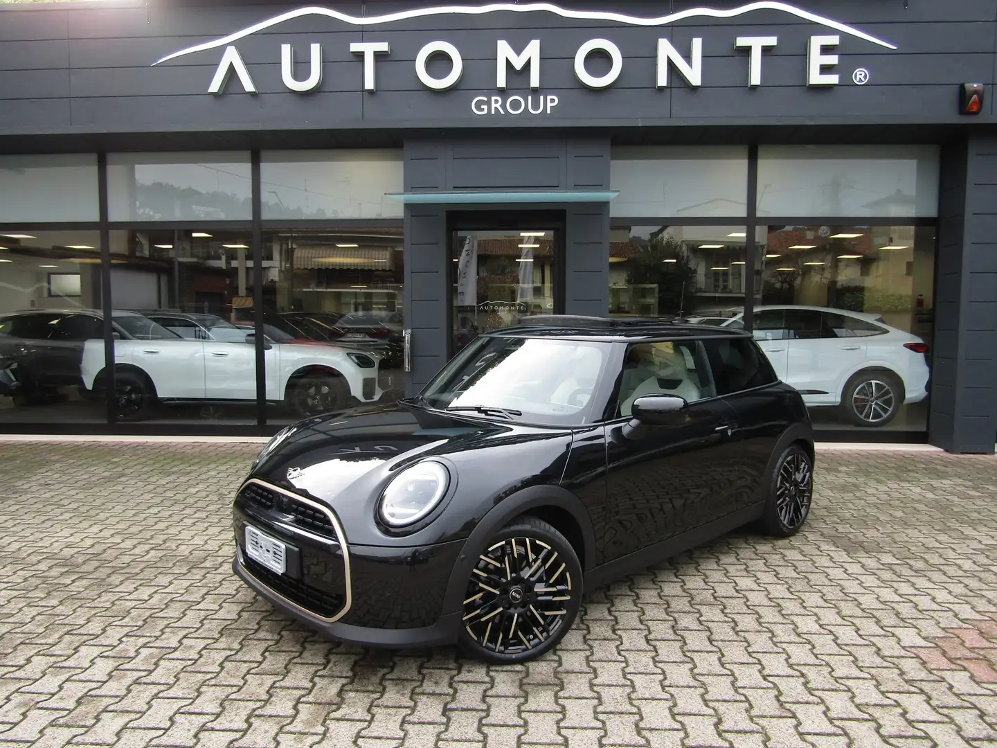 MINI Cooper 3 PORTE 1.5 C FAVOURED AUTO,CERCHI 18,TETTO,HUD Nero - 1