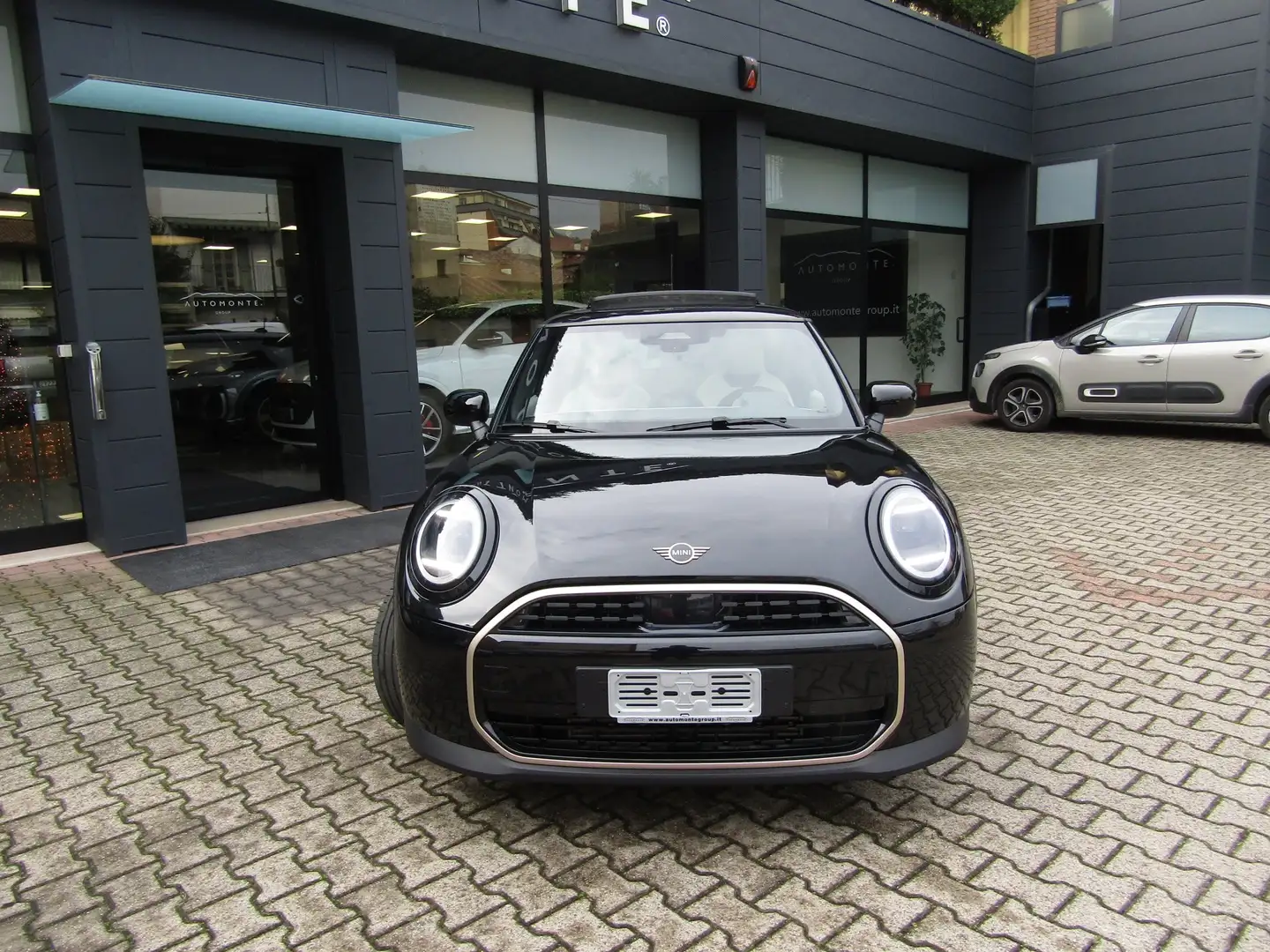 MINI Cooper 3 PORTE 1.5 C FAVOURED AUTO,CERCHI 18,TETTO,HUD Nero - 2