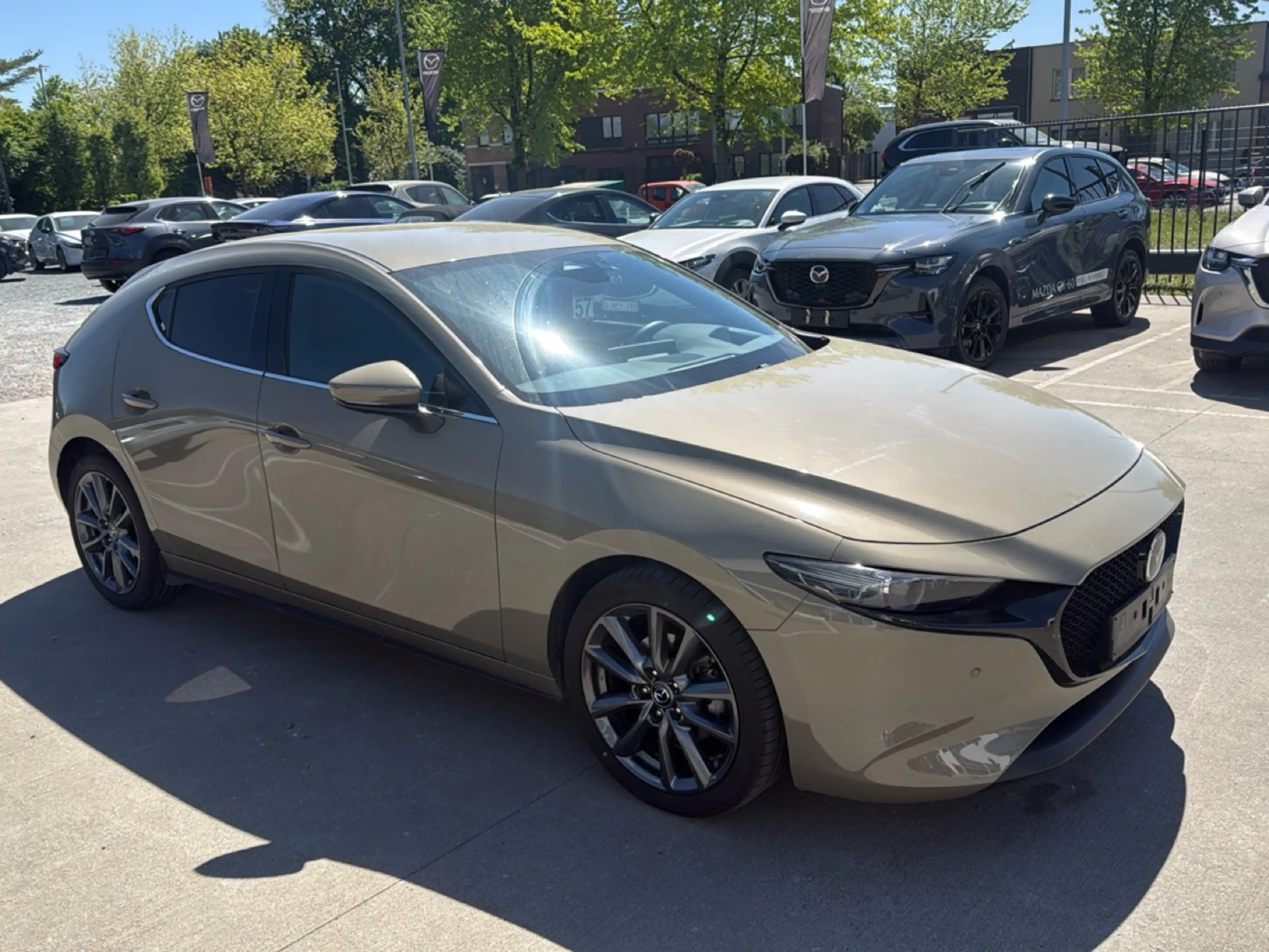 Mazda 3 2.5 e-Skyactiv G 103kW Takumi — photo 8