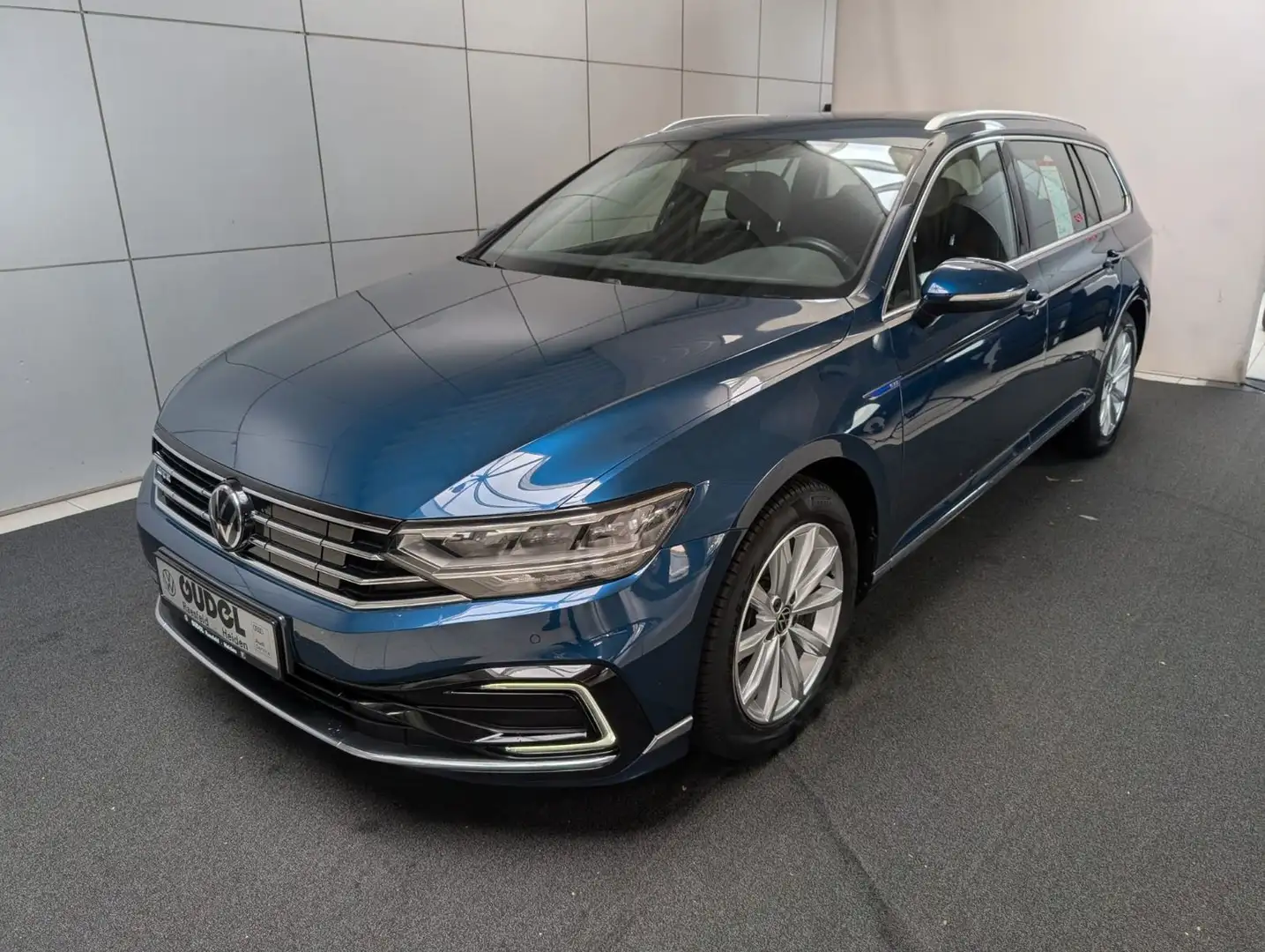 Volkswagen Passat Variant 1.4 GTE DSG Hybrid AHK Kamera ACC Bleu - 2