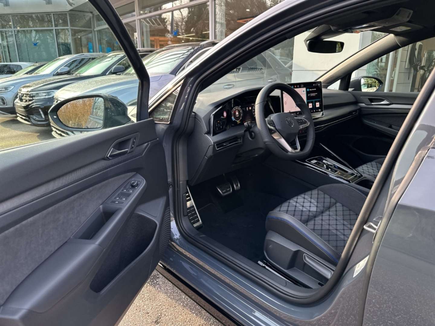 Volkswagen Golf R-Line - - Joinsteer - #3