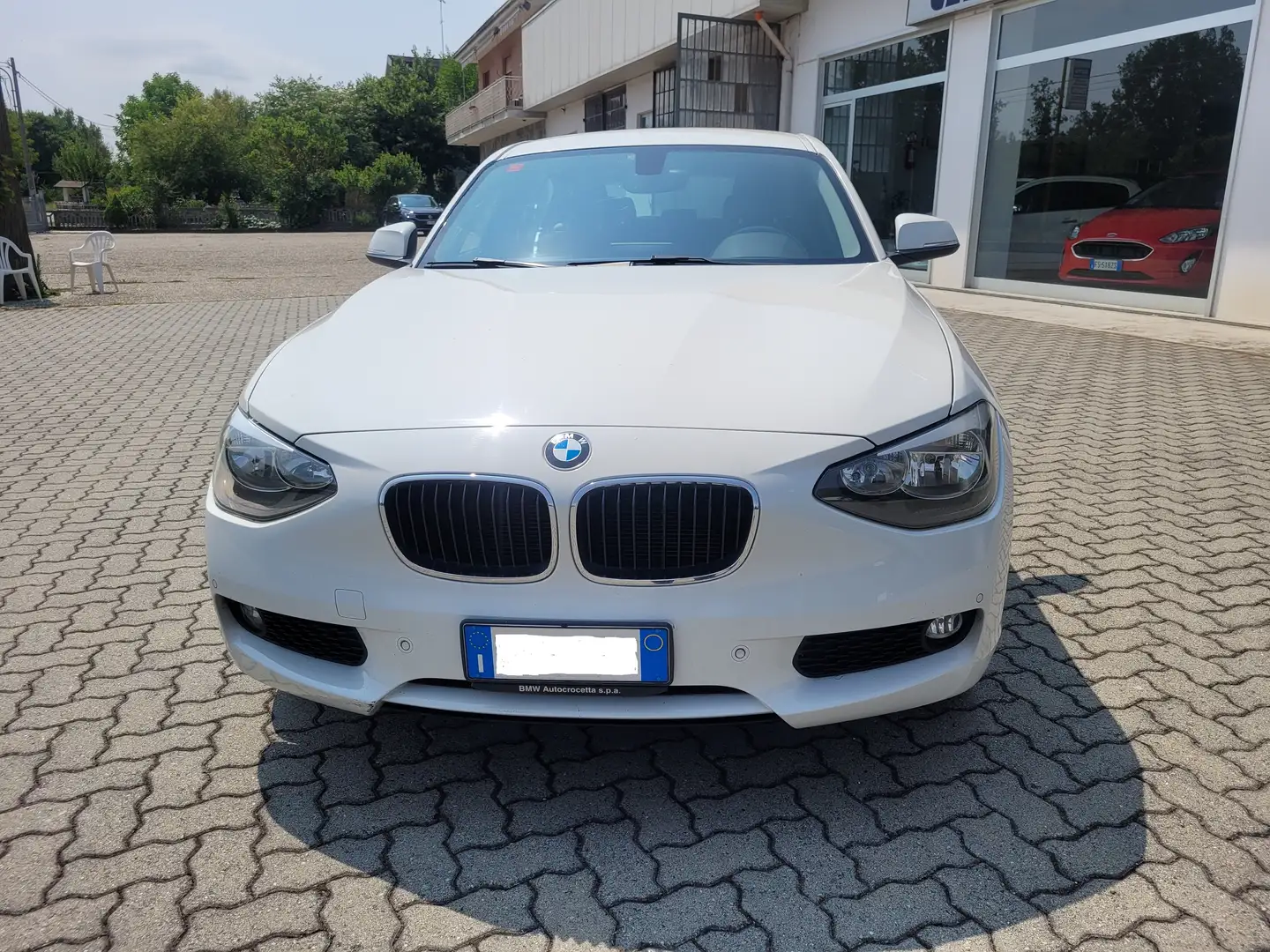 BMW 116 Serie 1 F/20-21 2011 116d 5p Unique Bianco - 2