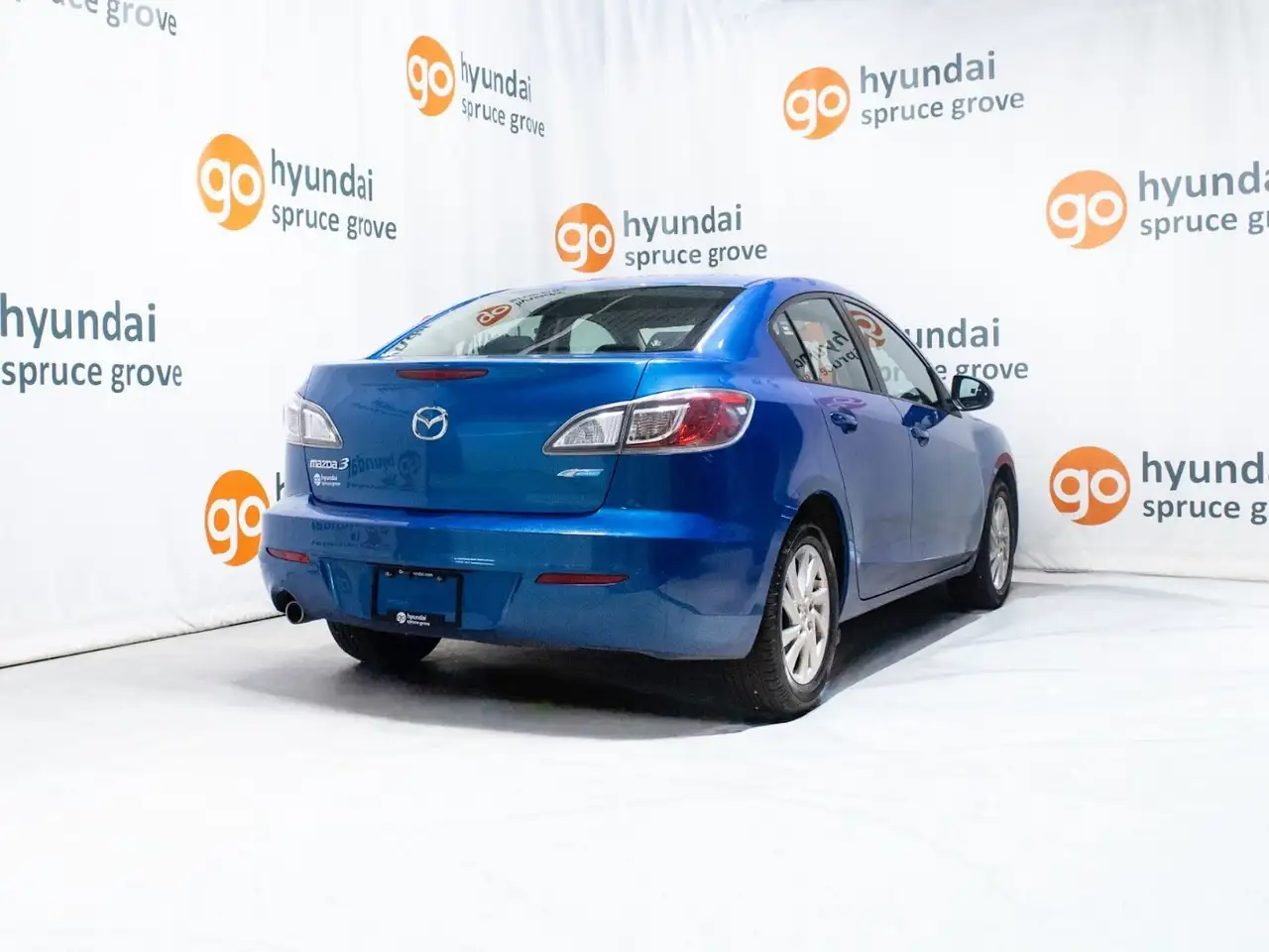 Mazda 3 снимка Mazda 3