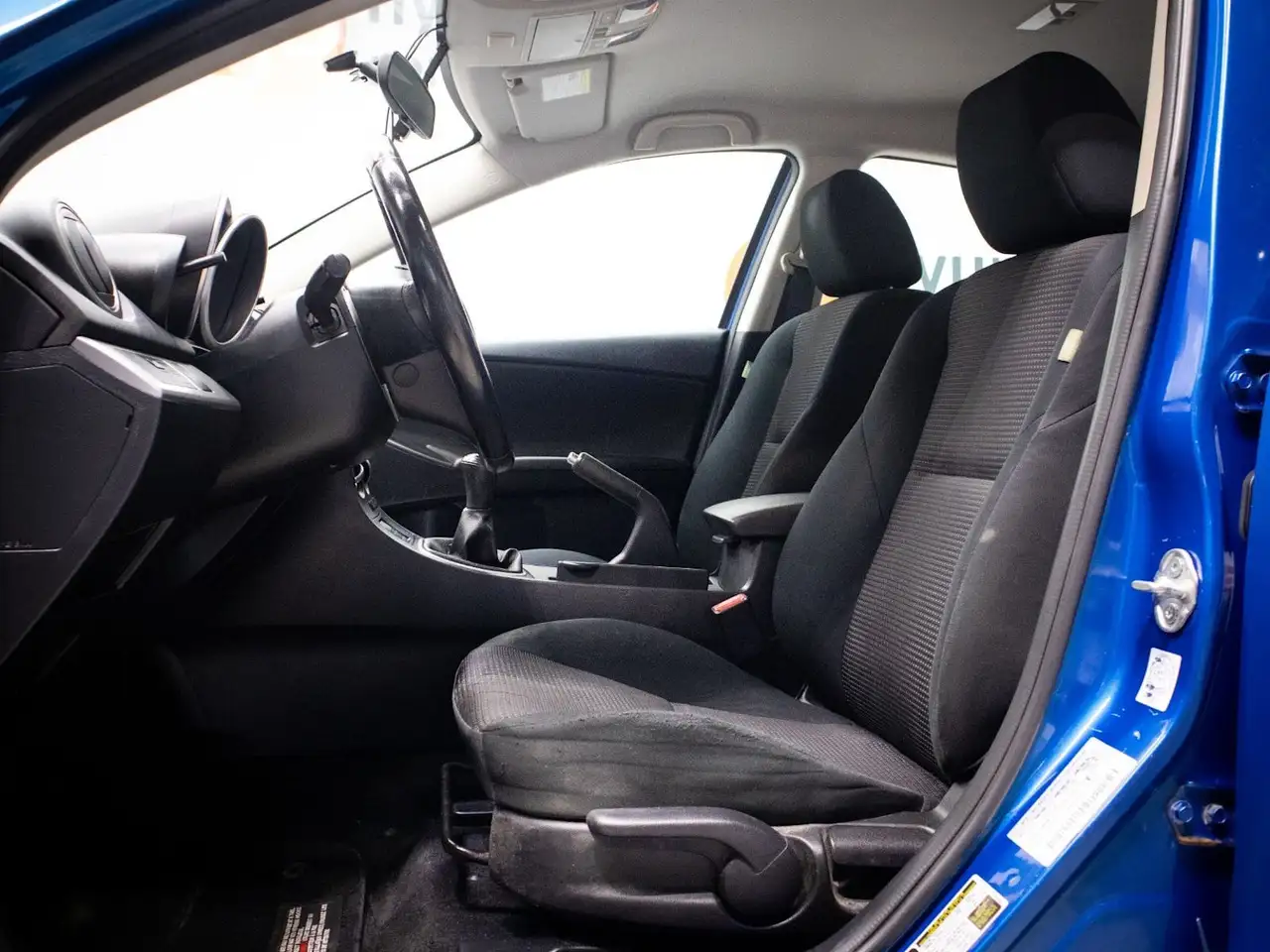 Mazda 3 снимка Mazda 3