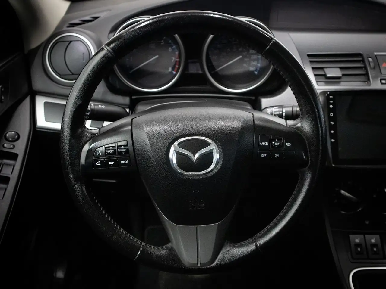 Mazda 3 снимка Mazda 3