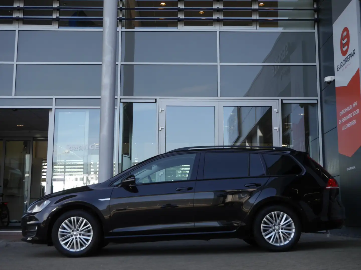 Volkswagen Golf Variant 1.2 TSI Cup | Automaat | Wegklapbare trekhaak | Na Noir - 2
