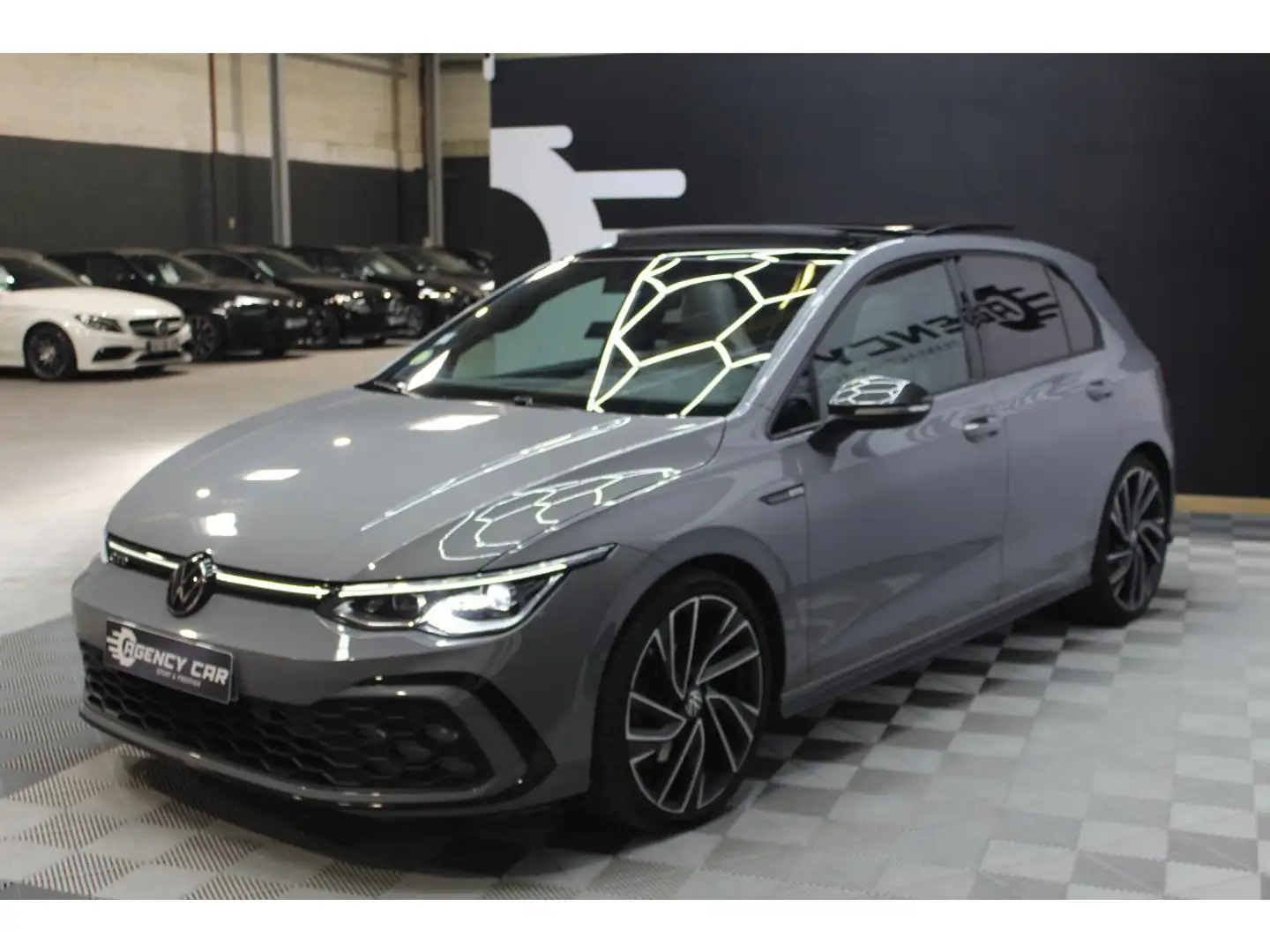 Volkswagen Golf Golf GTD - 200 chv - DSG 7  -  Toute option - Grau - 2